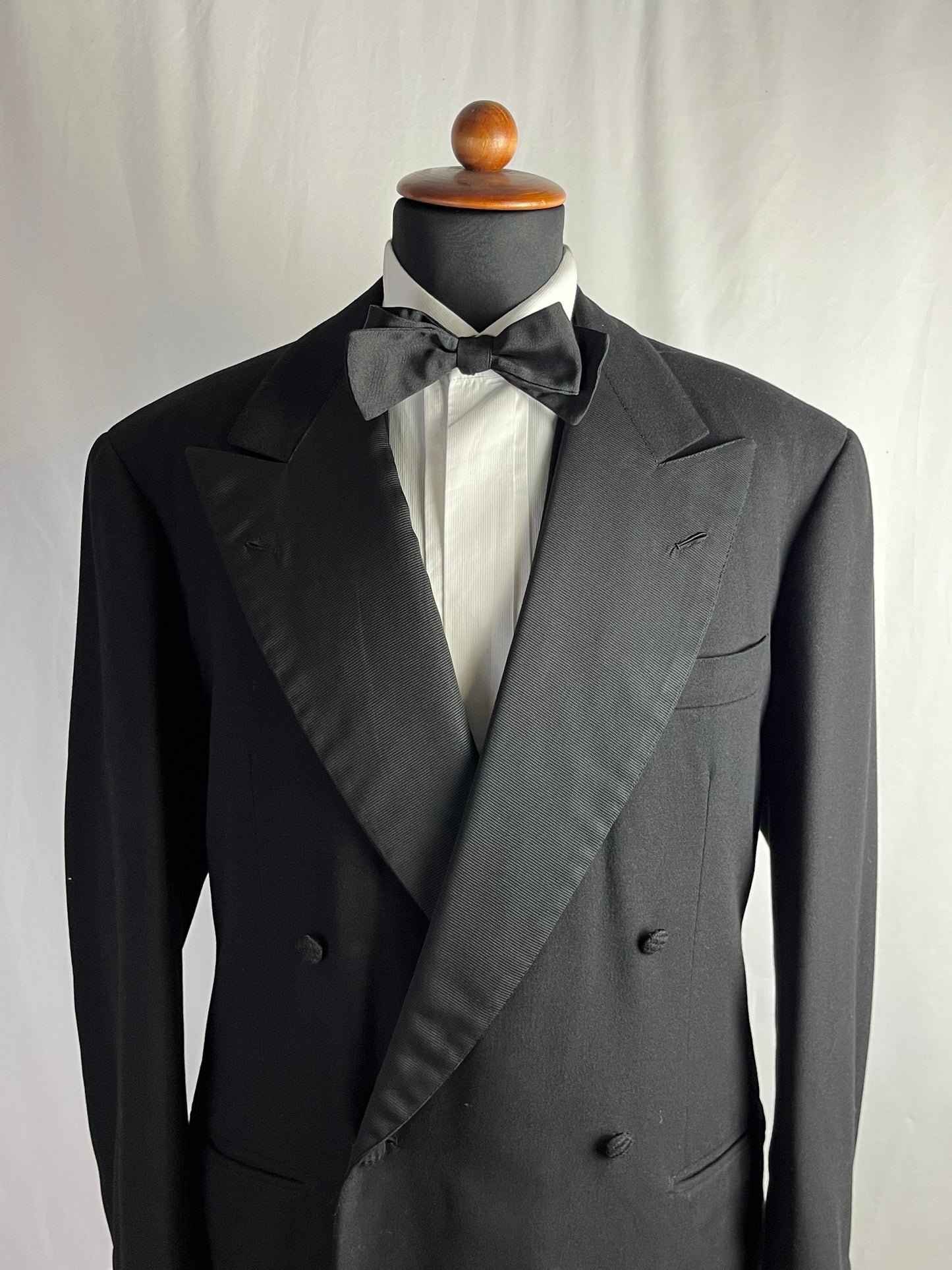 Smoking sartoriale tre pezzi anni ‘40 tg. 54-56