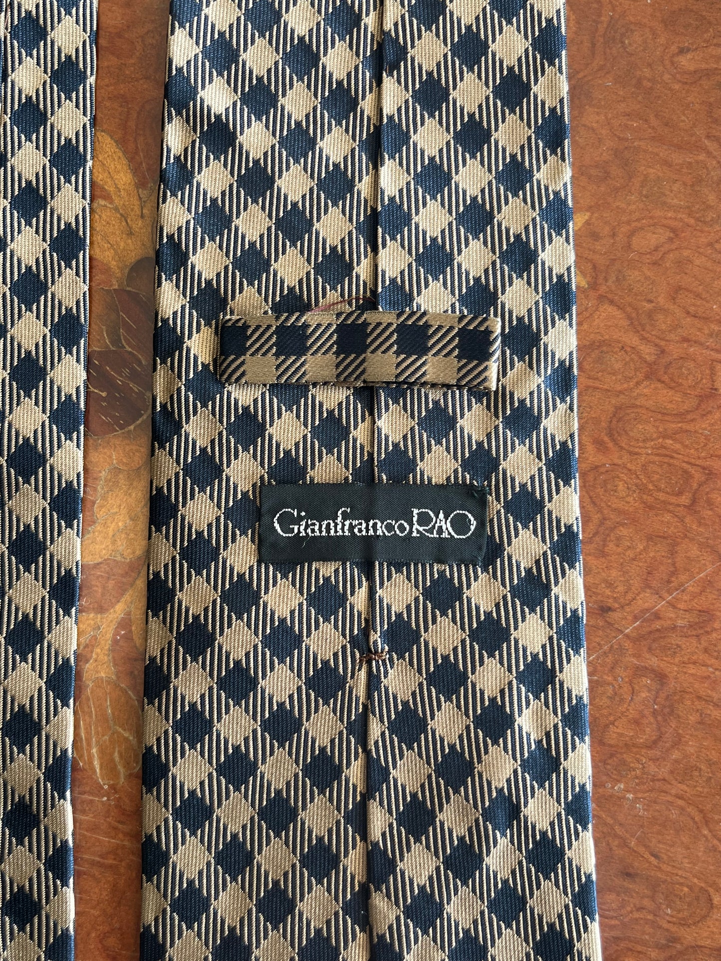 Cravatta anni ‘90 rombi