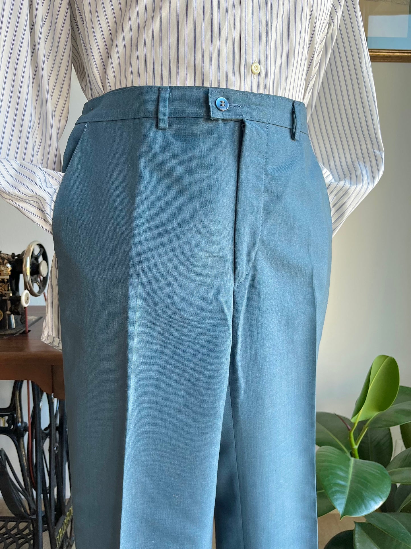 Completo anni '80 azzurro vivace