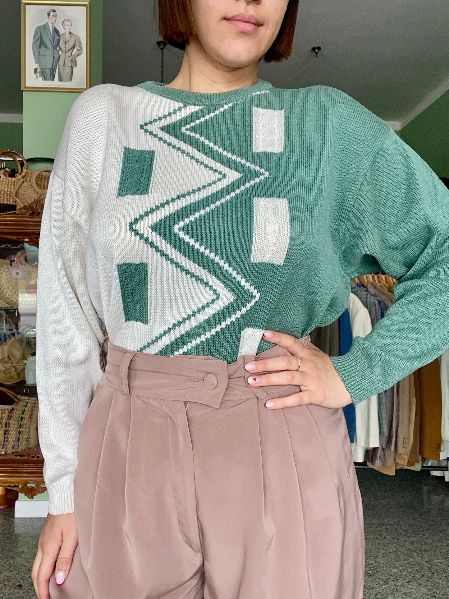 Maglia vintage anni ’80/’90 con pattern geometrico verde salvia e panna - TG. 44/46 circa