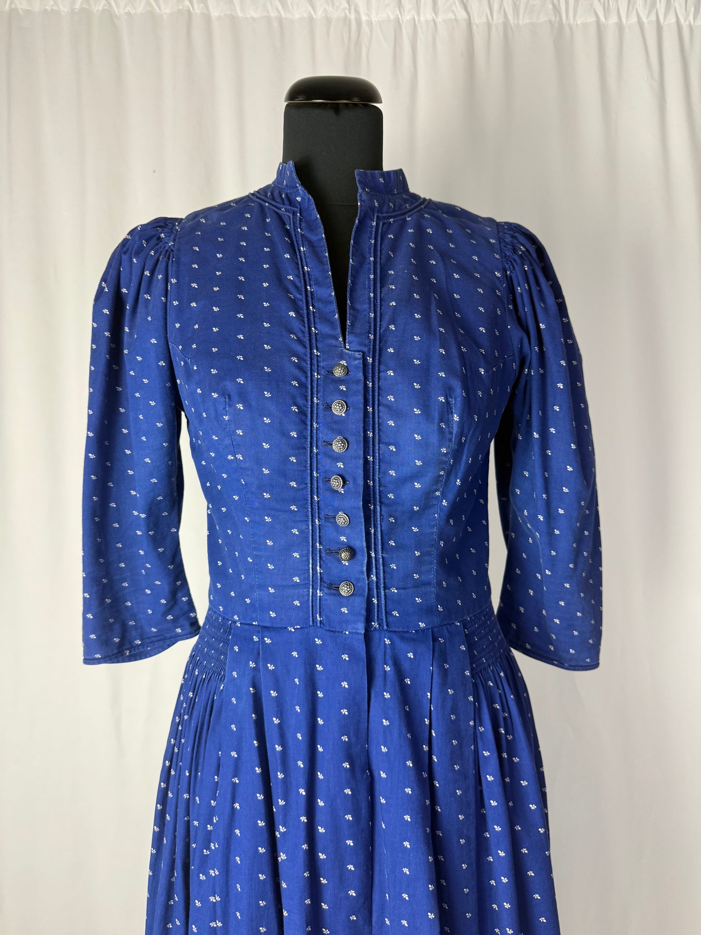 Abito tirolese blu romantico - TG. 40