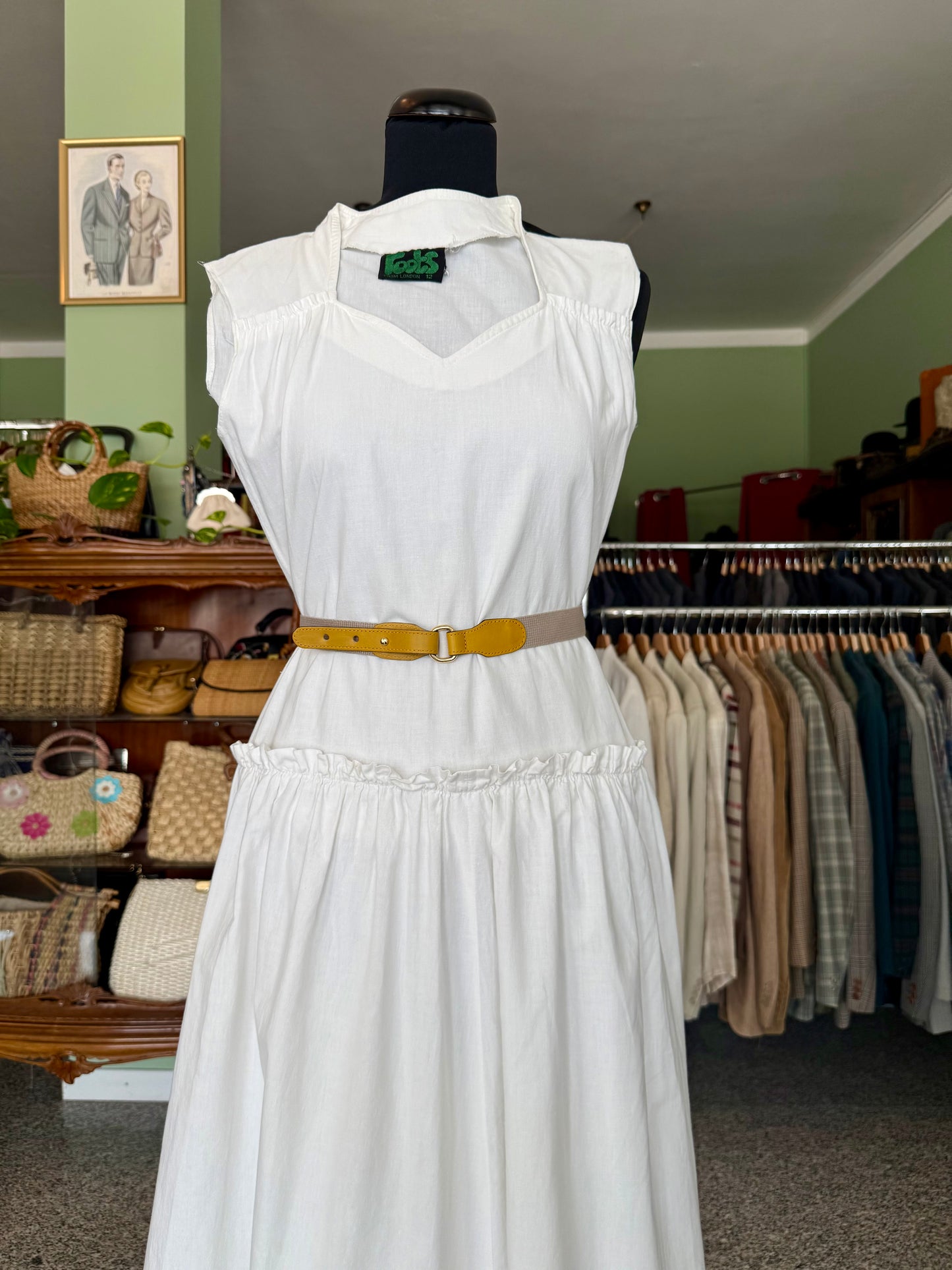 Abito bianco anni ’70 in cotone con bordo sangallo - TG. 38/40