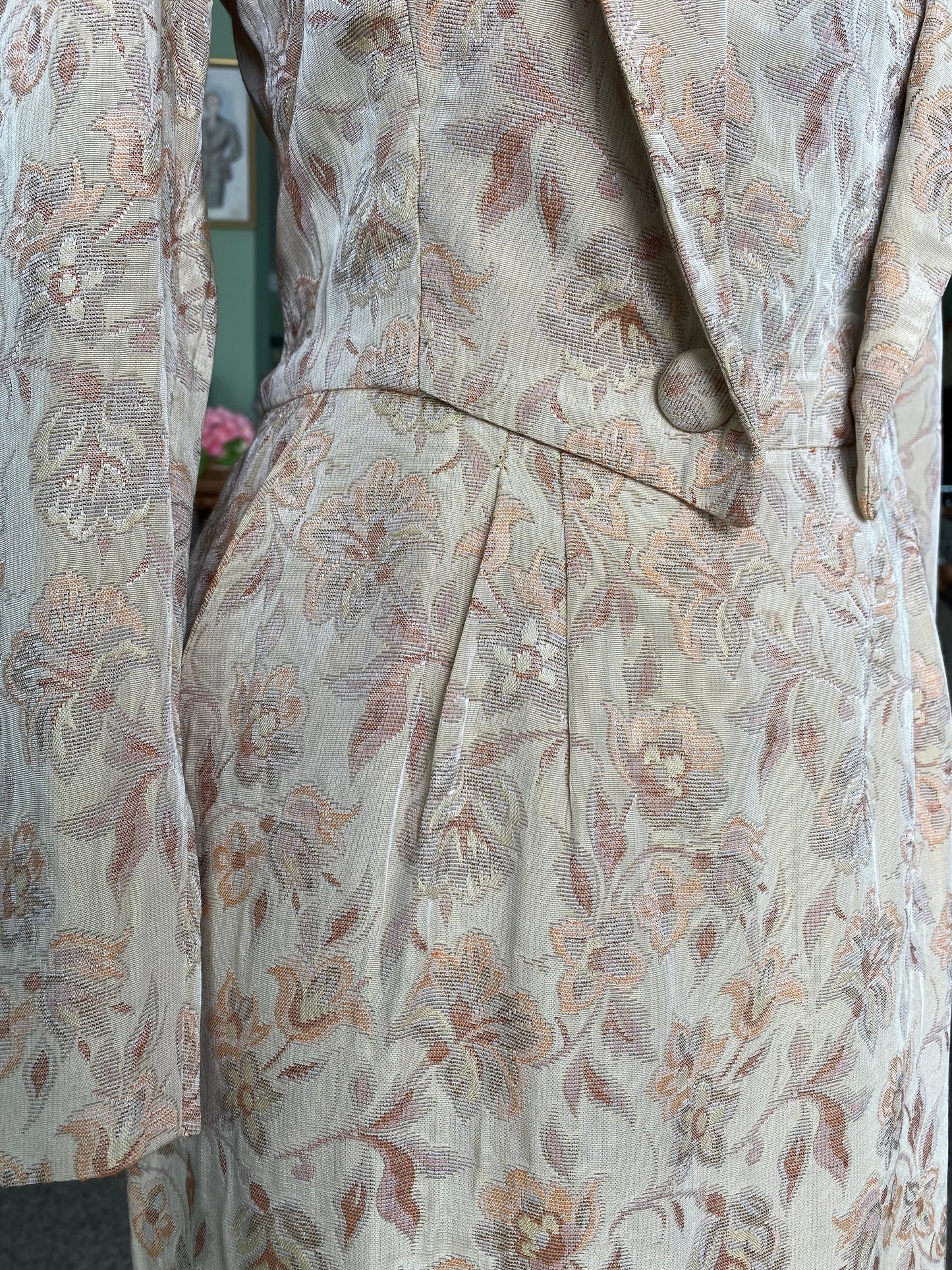 Abito sartoriale in broccato- TG. 42 circa