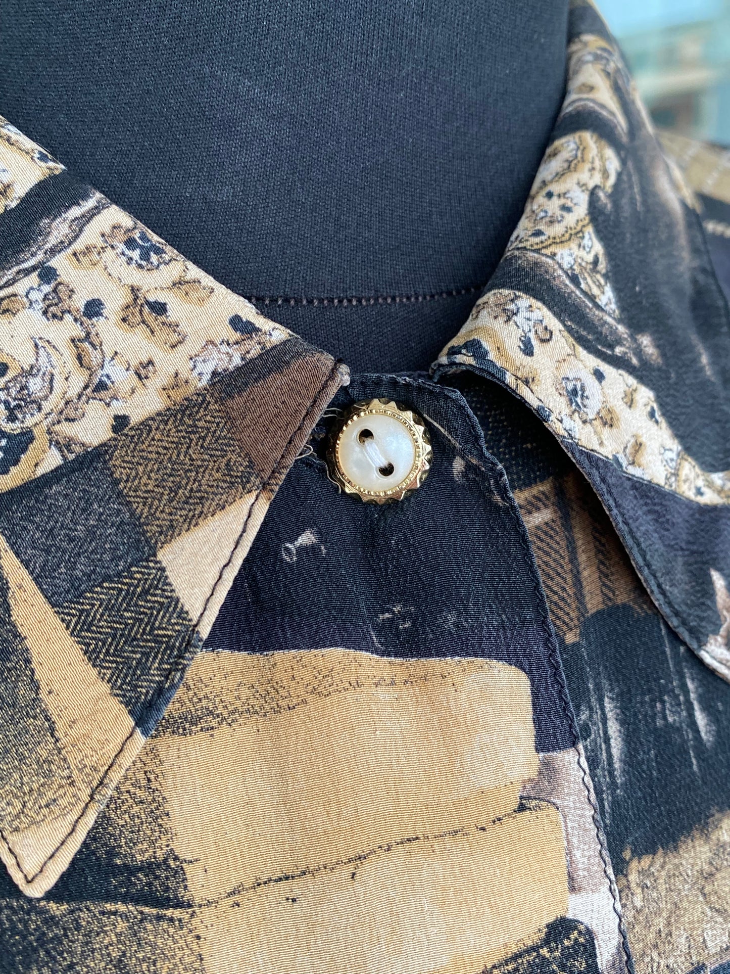 Camicia anni ‘80 con stampa collage surreale - TG. 46/48 circa