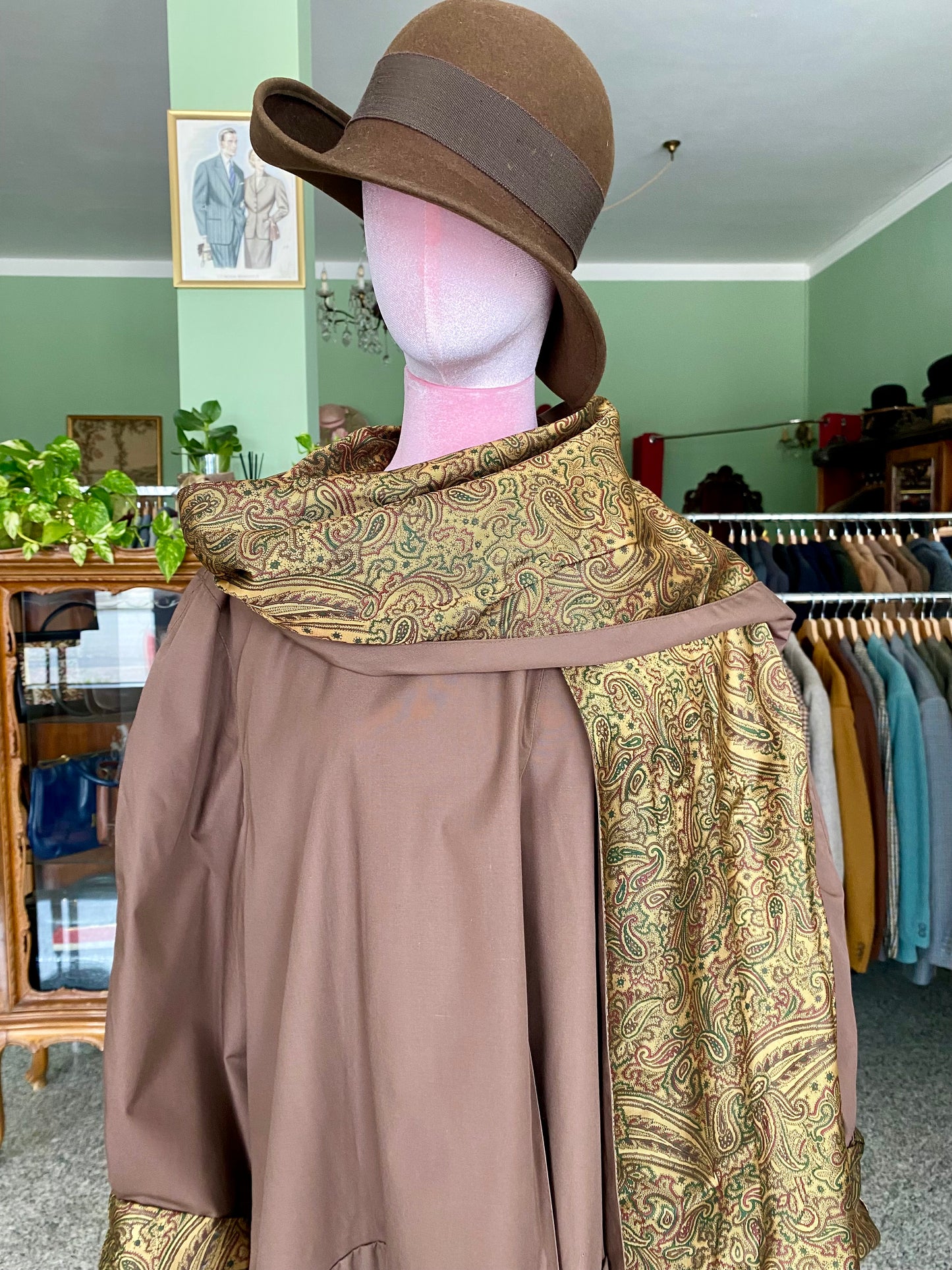Trench Cioccolato con Sciarpa e fodera oro in Paisley - TG. 48/50/52
