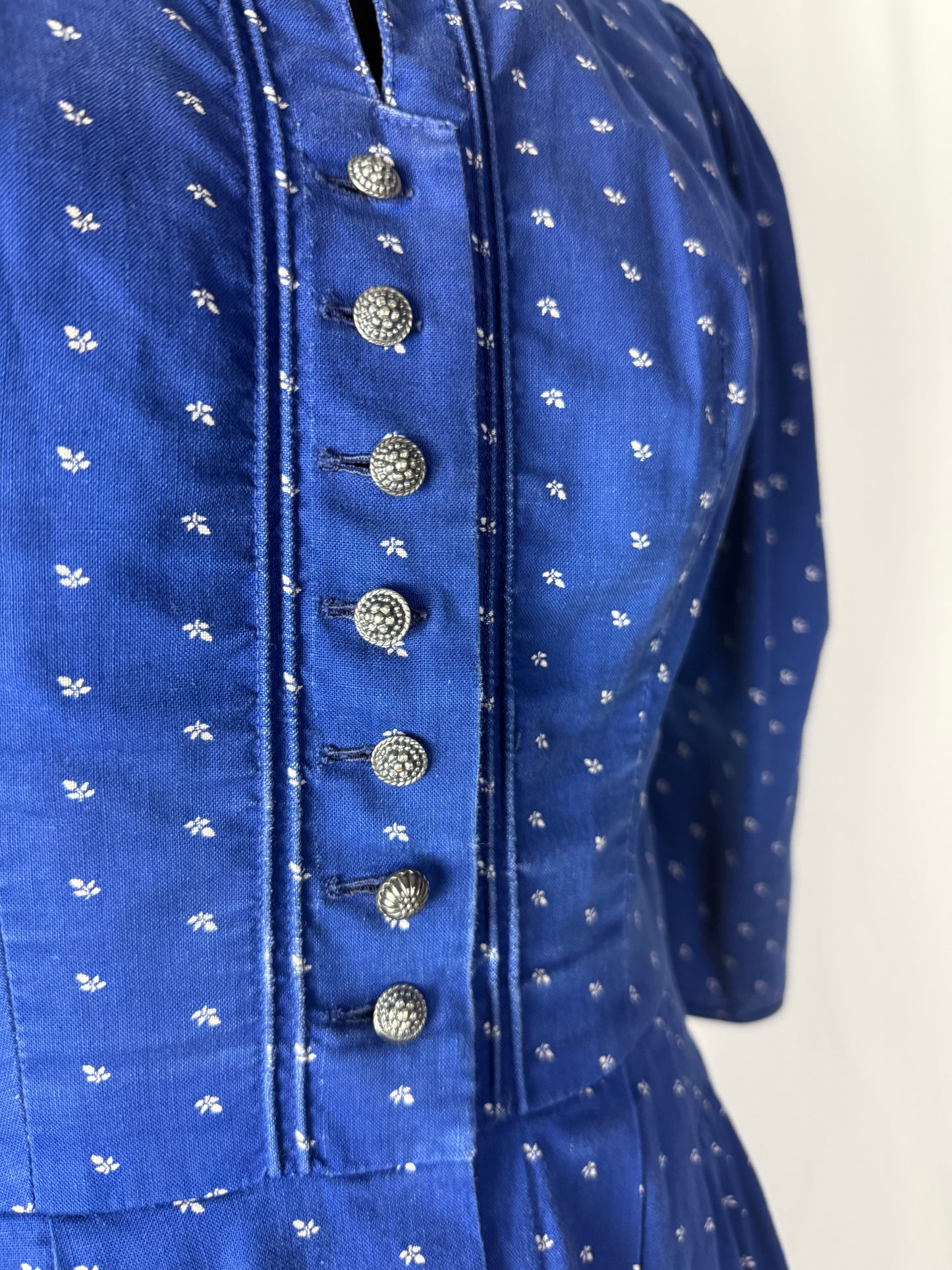 Abito tirolese blu romantico - TG. 40