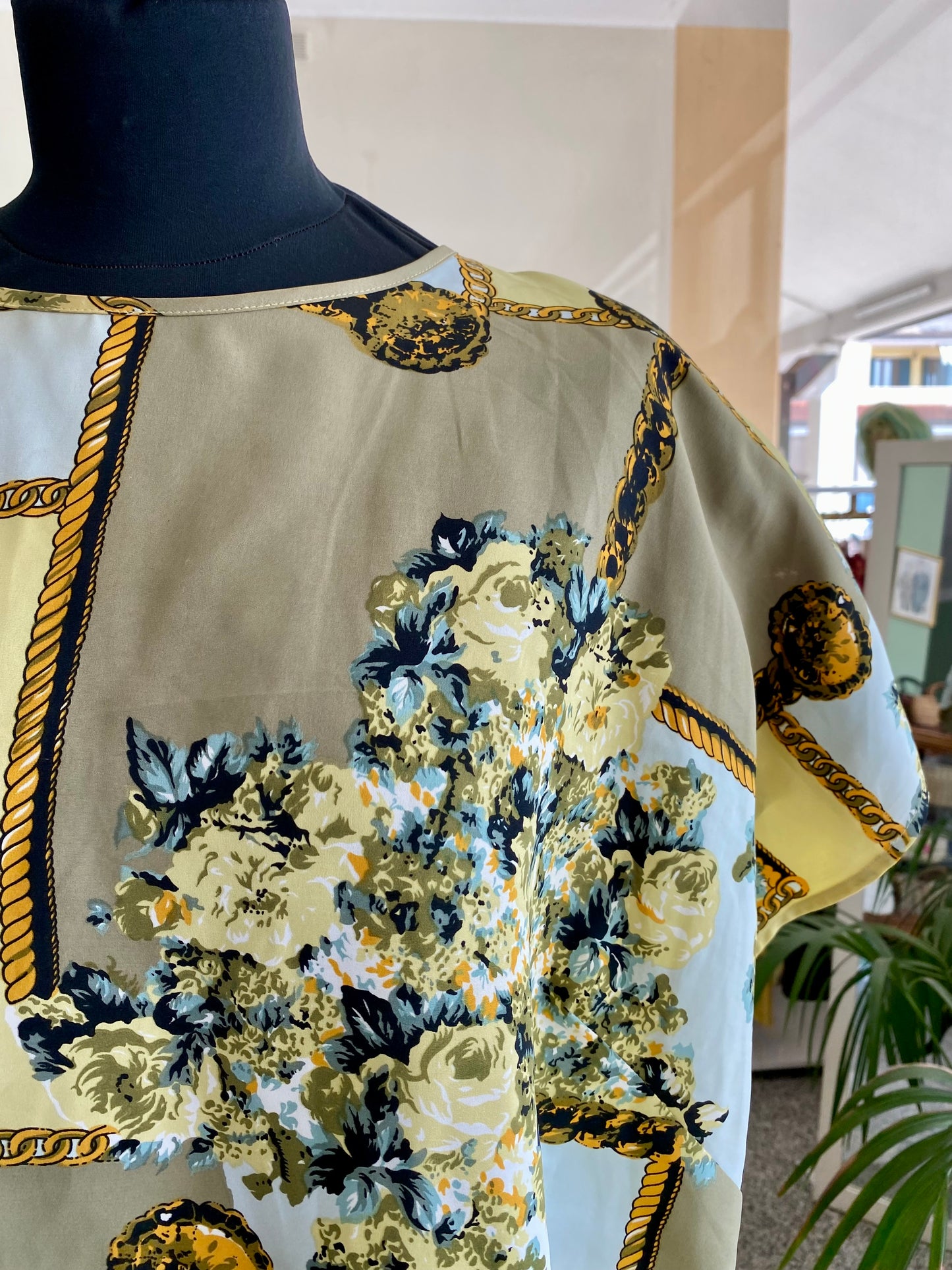 Camicia anni ‘80 barocca - TG. 48/50 circa