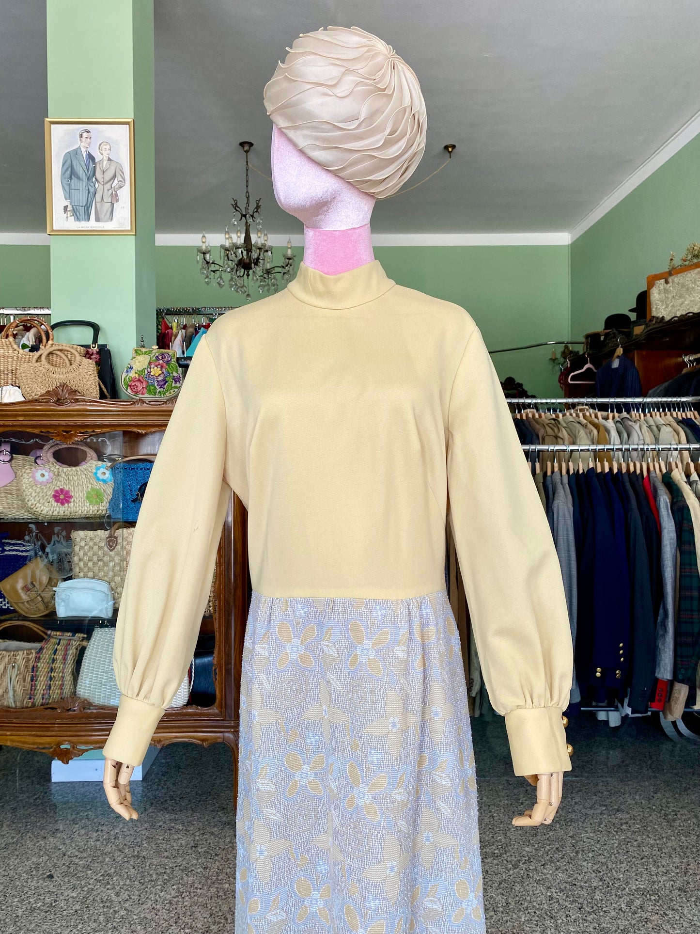 Maxi dress anni ‘70 con corpino crema e gonna in broccato - TG. 46