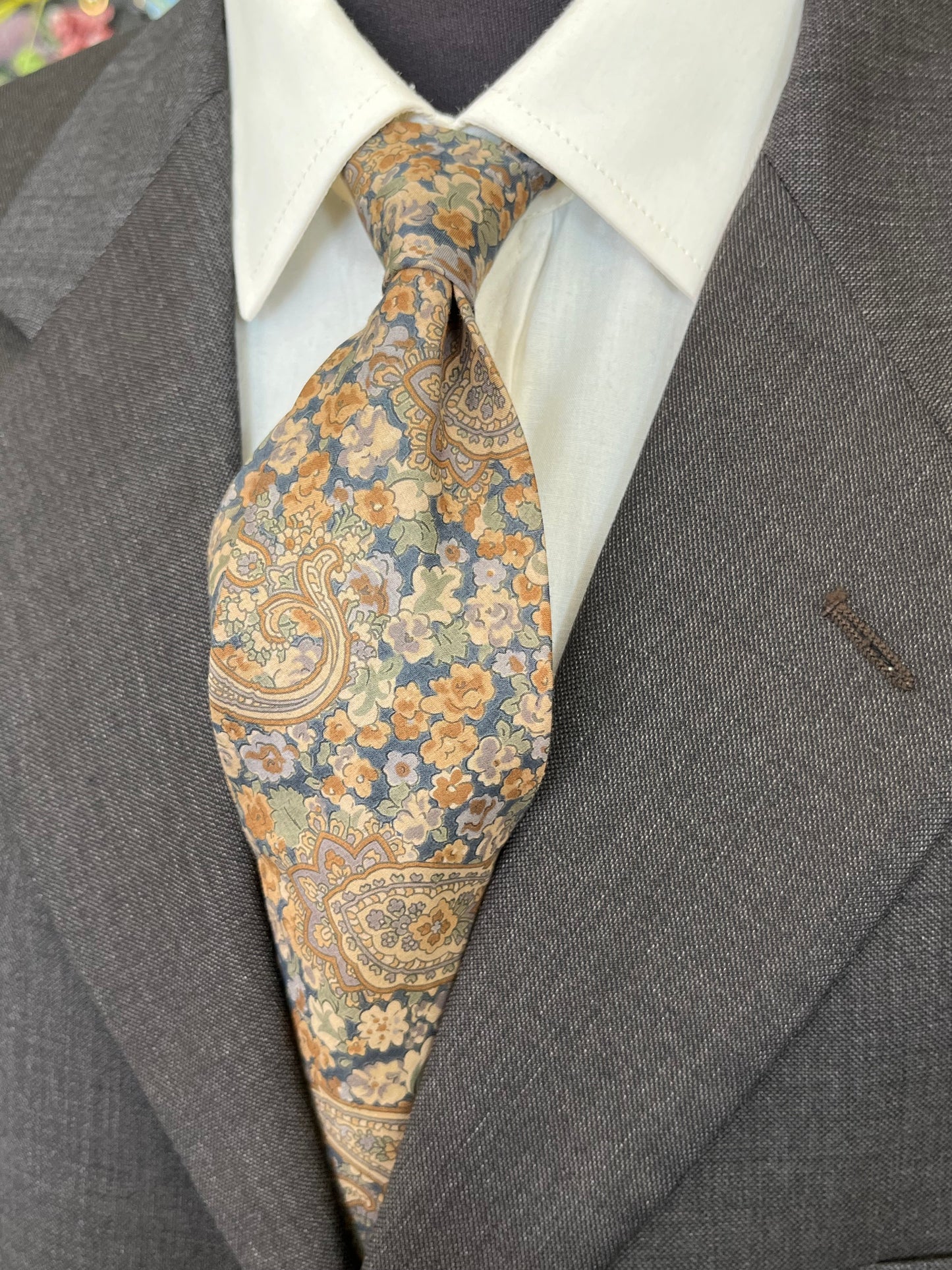 Cravatta anni ‘80 floreale