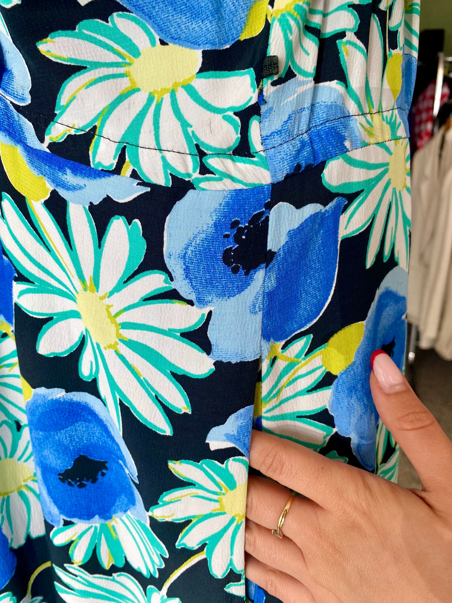 Abito con margherite in seta - TG. 48/50