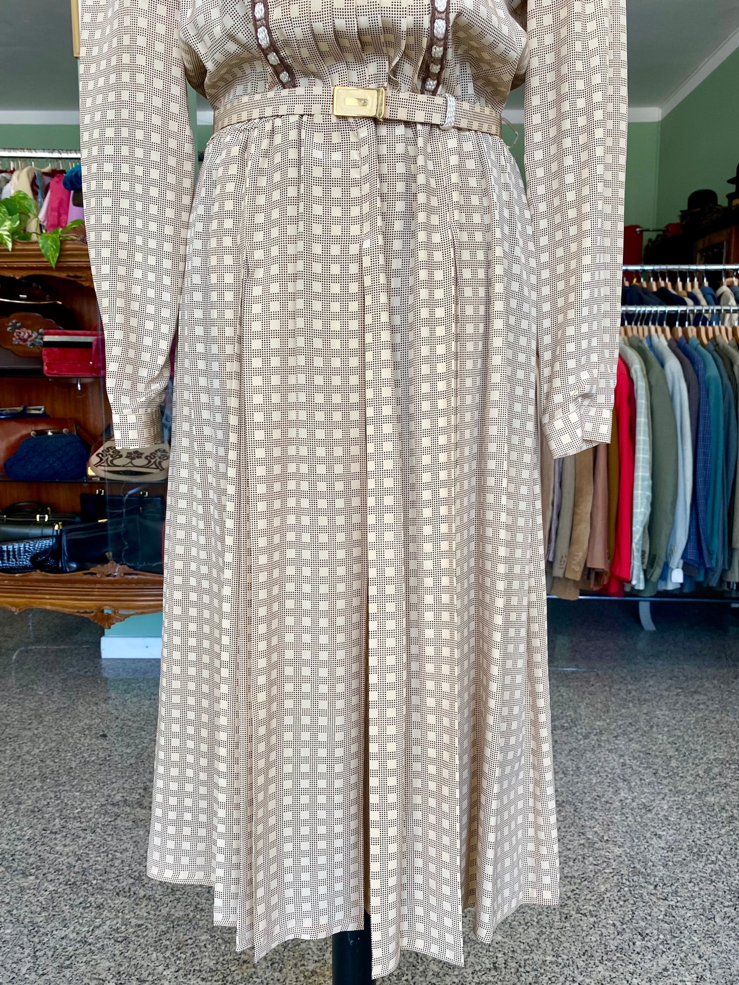 Abito anni ‘70 classico in seta - TG. 40/42/44