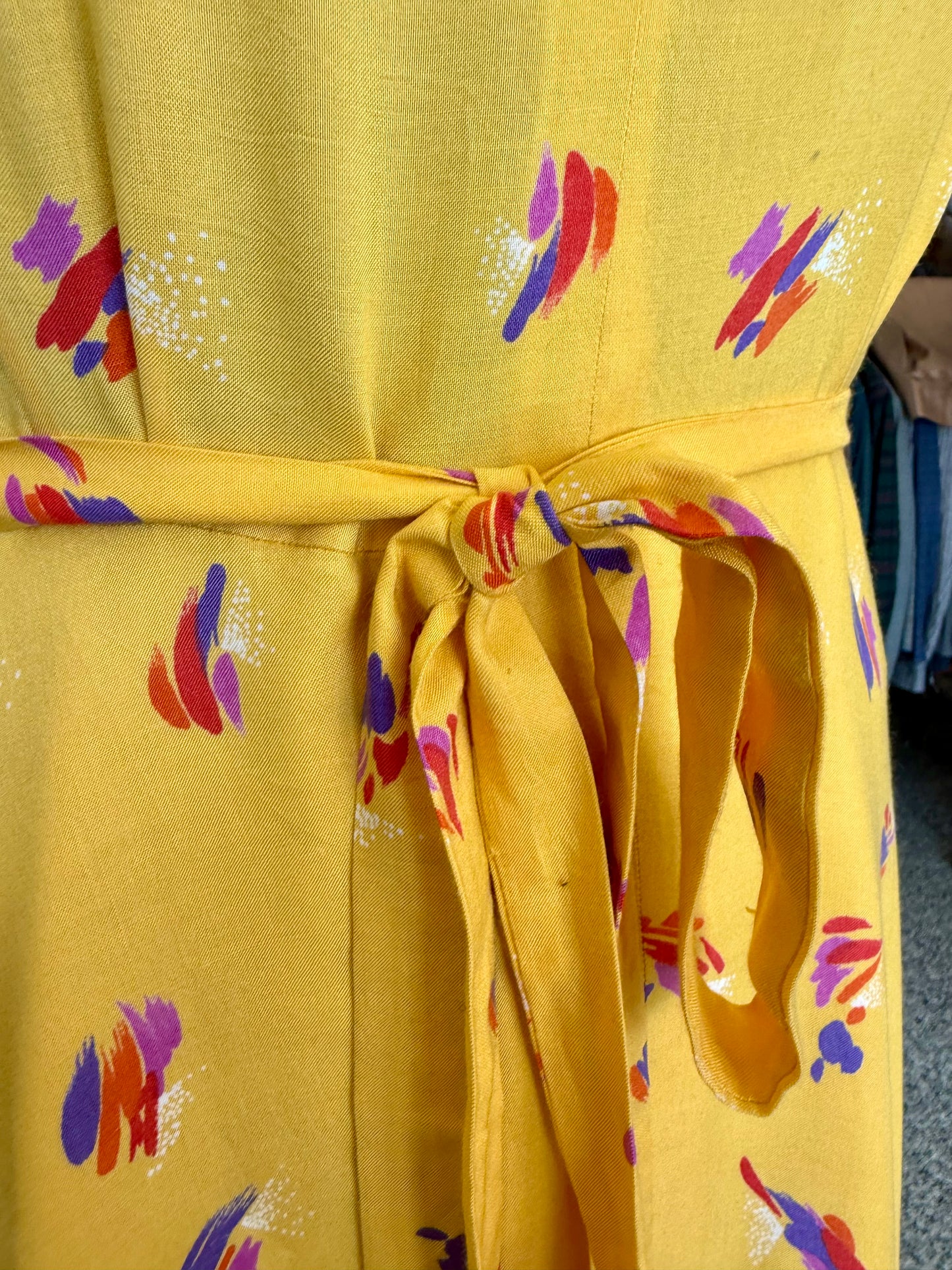 Abito anni ’70 in stile retrò – Giallo stampa astratta - TG. 40/42
