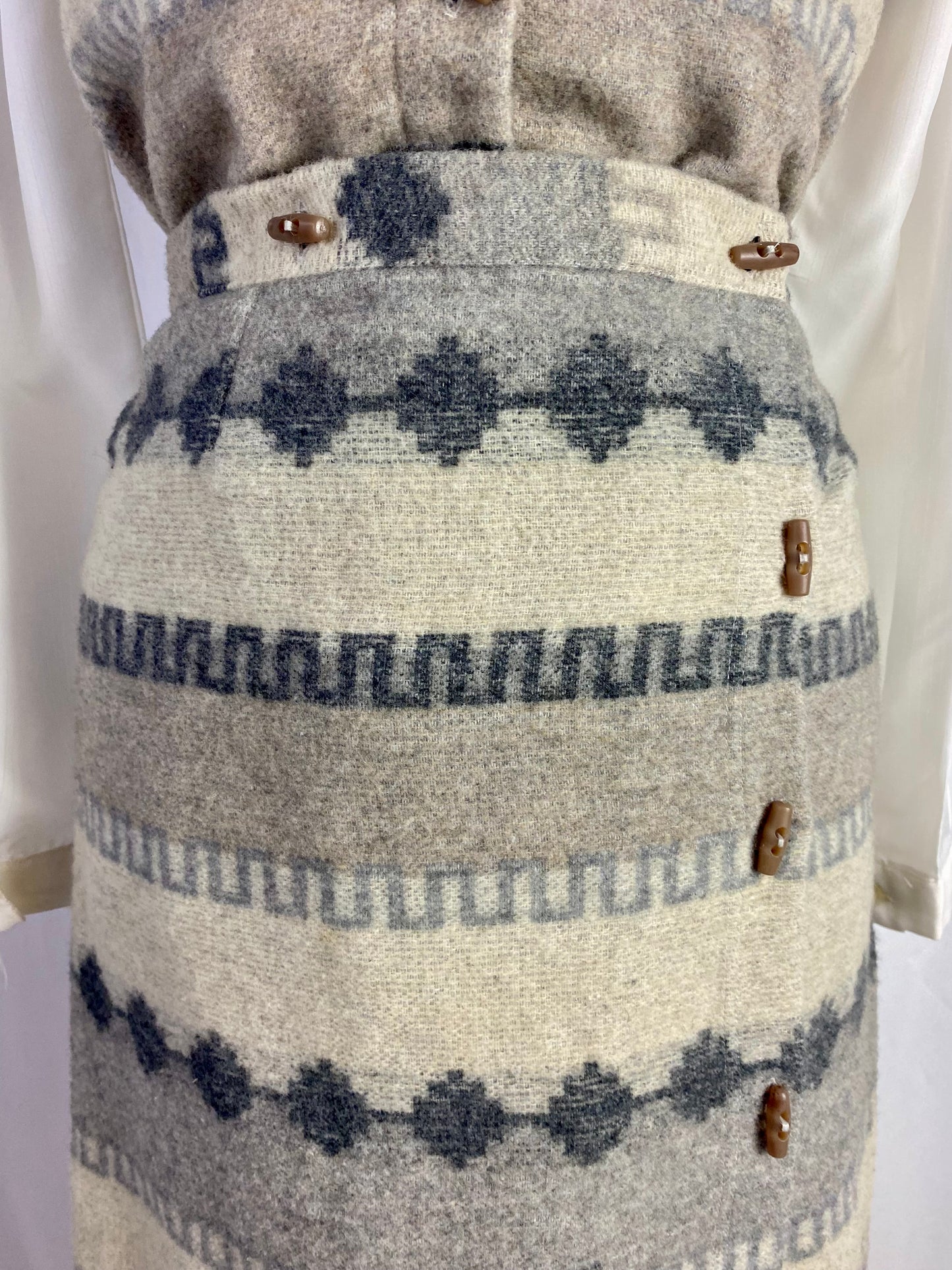 Completo gilet + gonna con frange - TG. 38/40