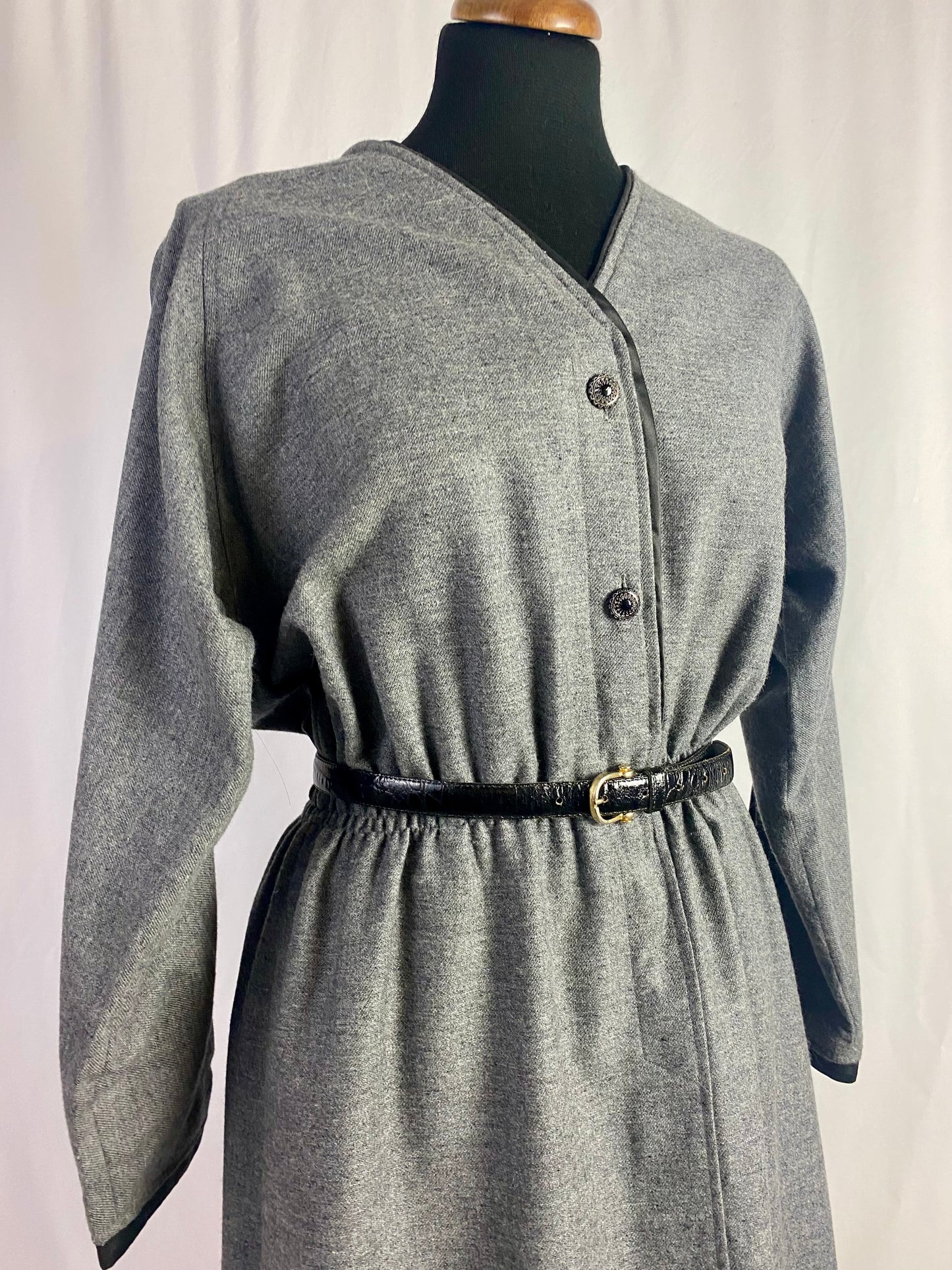 Abito grigio in 100% lana - TG. 44/46