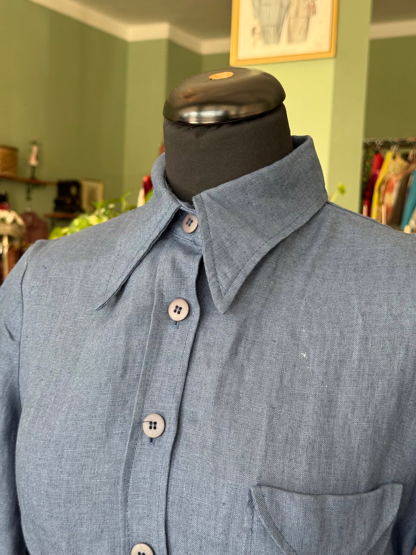 Abito camicia anni ’70 in puro lino blu denim - TG. 40 circa