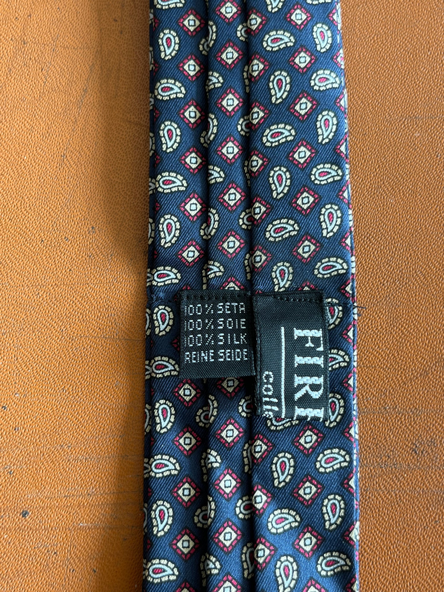 Ascot seta micro-fantasia