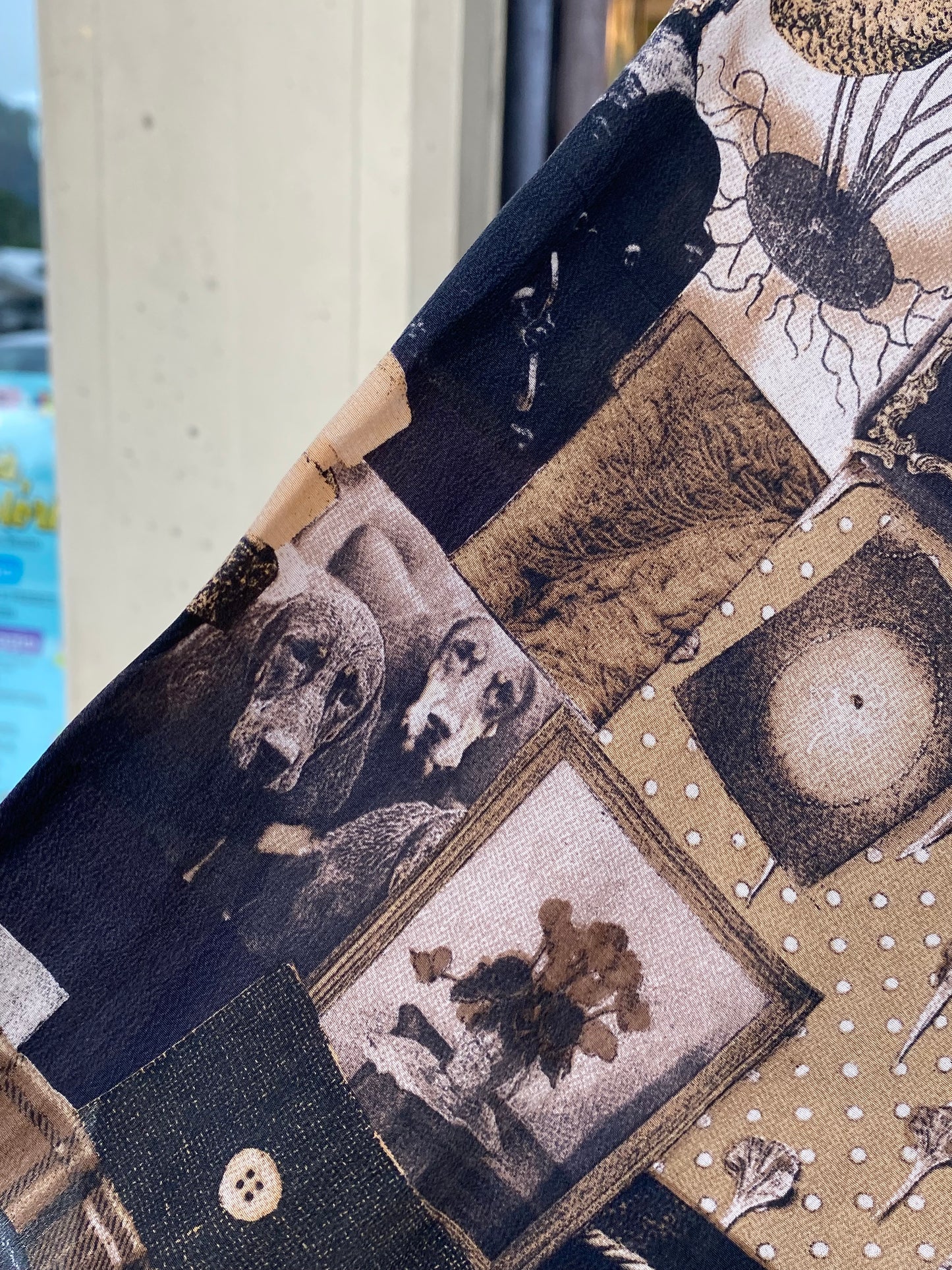 Camicia anni ‘80 con stampa collage surreale - TG. 46/48 circa