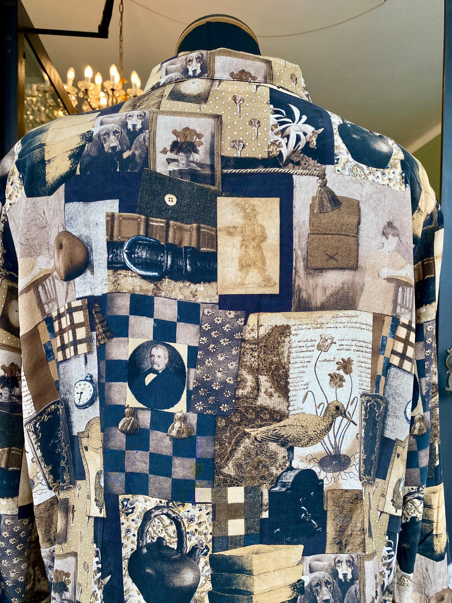 Camicia anni ‘80 con stampa collage surreale - TG. 46/48 circa