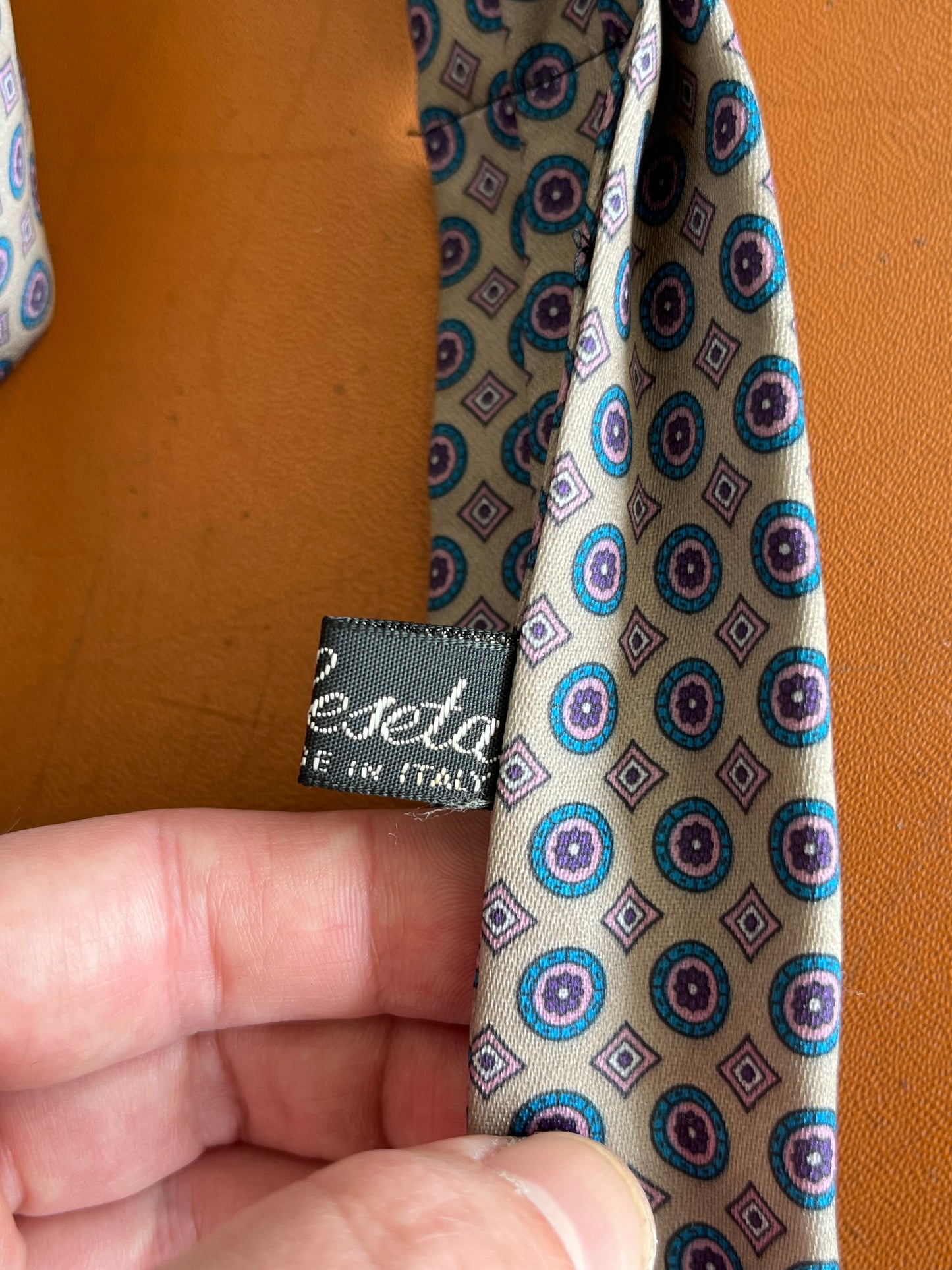 Ascot seta microfantasia