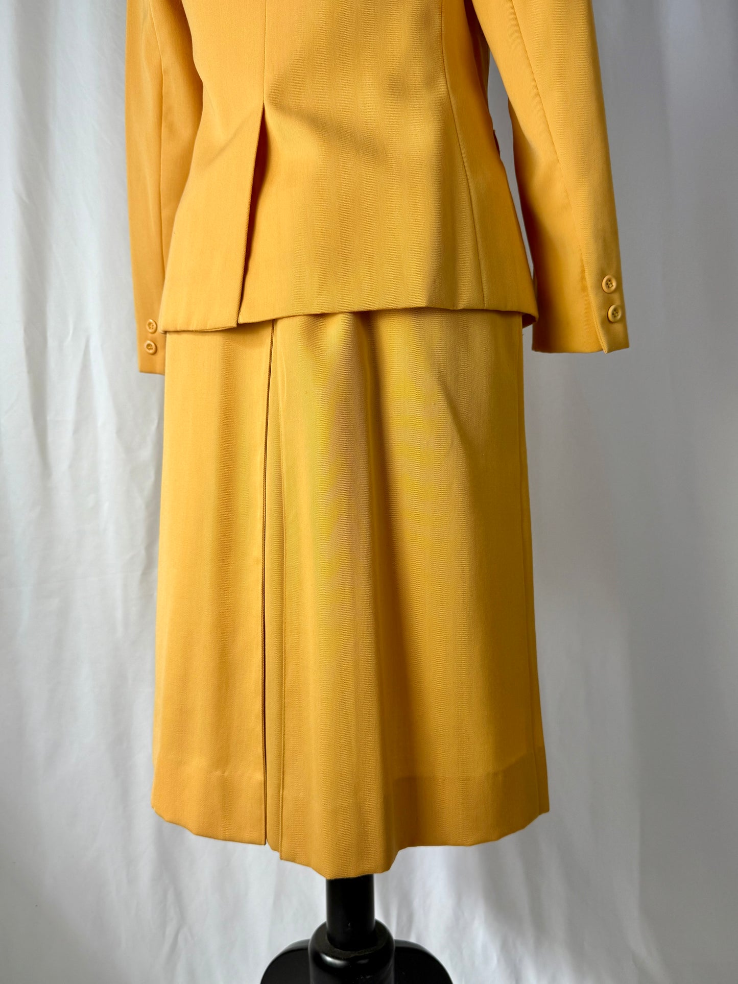 Tailleur anni ‘70 giallo ocra - TG. 40