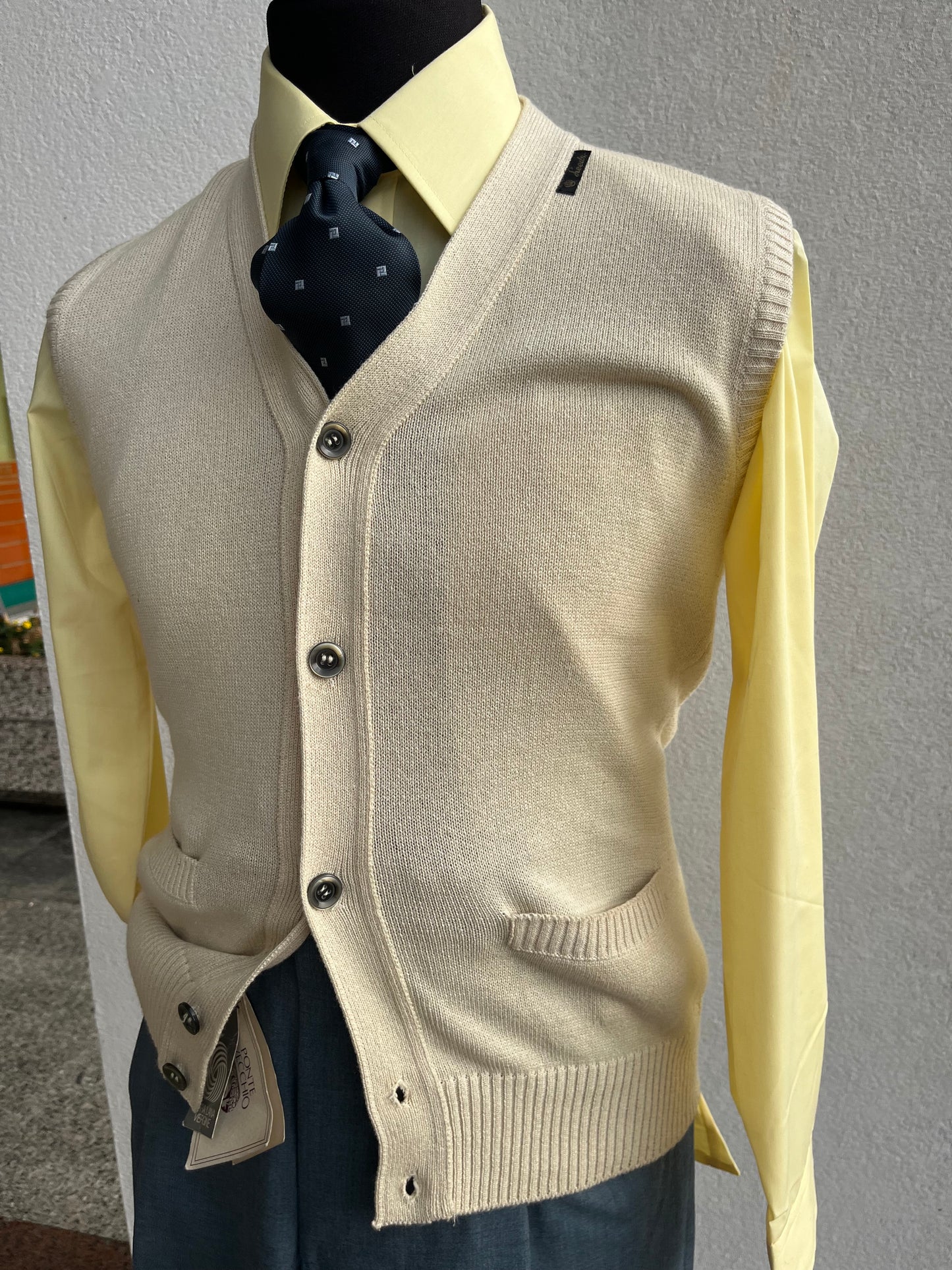 Gilet in maglia anni ‘80 color crema