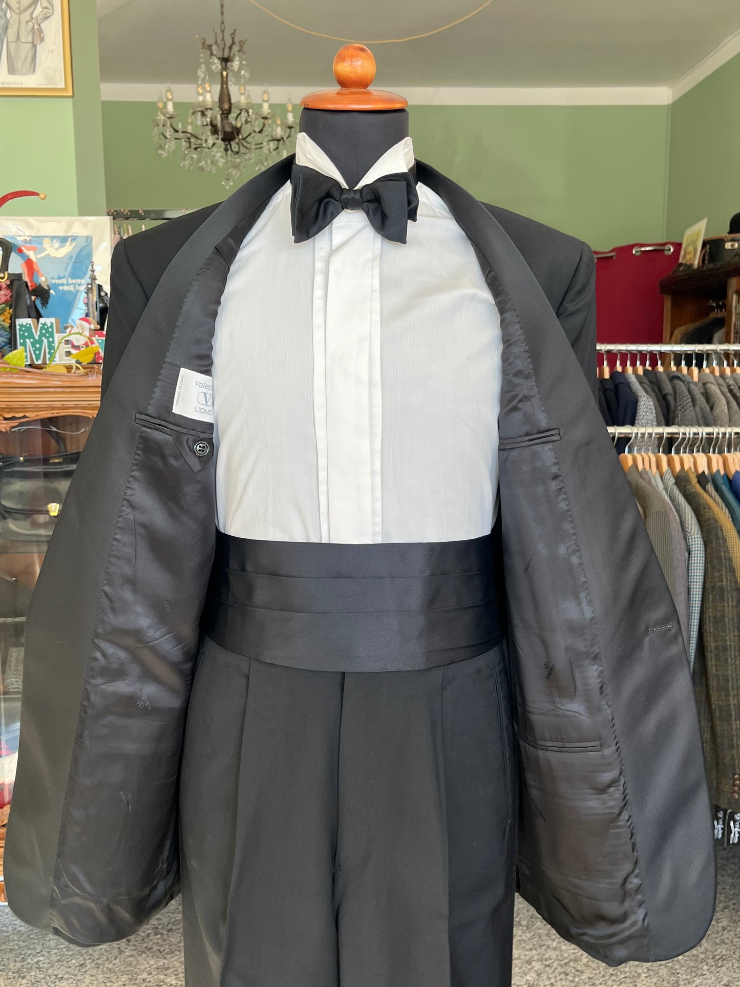 Smoking Valentino anni ‘80 con accessori tg. 48