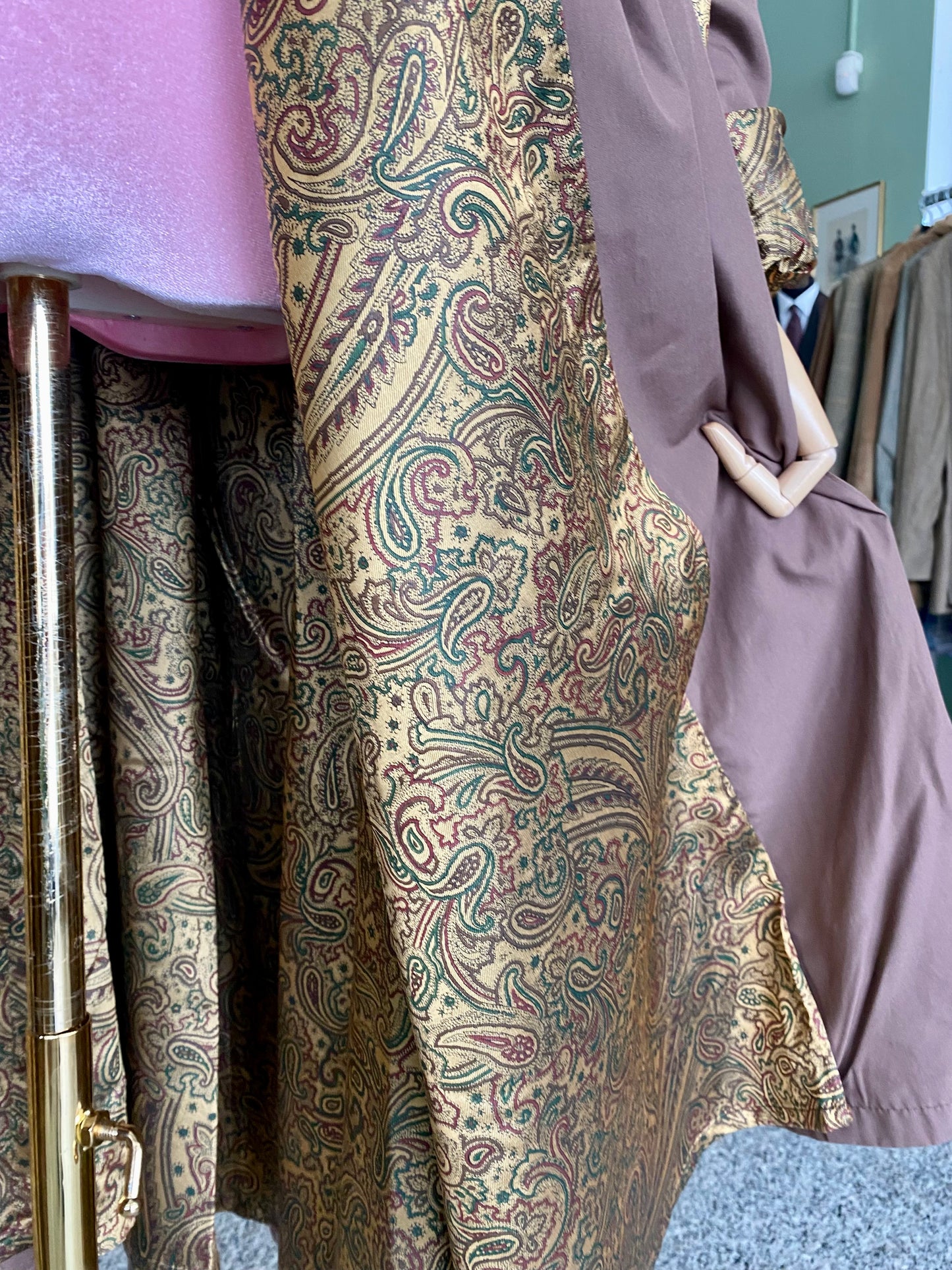 Trench Cioccolato con Sciarpa e fodera oro in Paisley - TG. 48/50/52