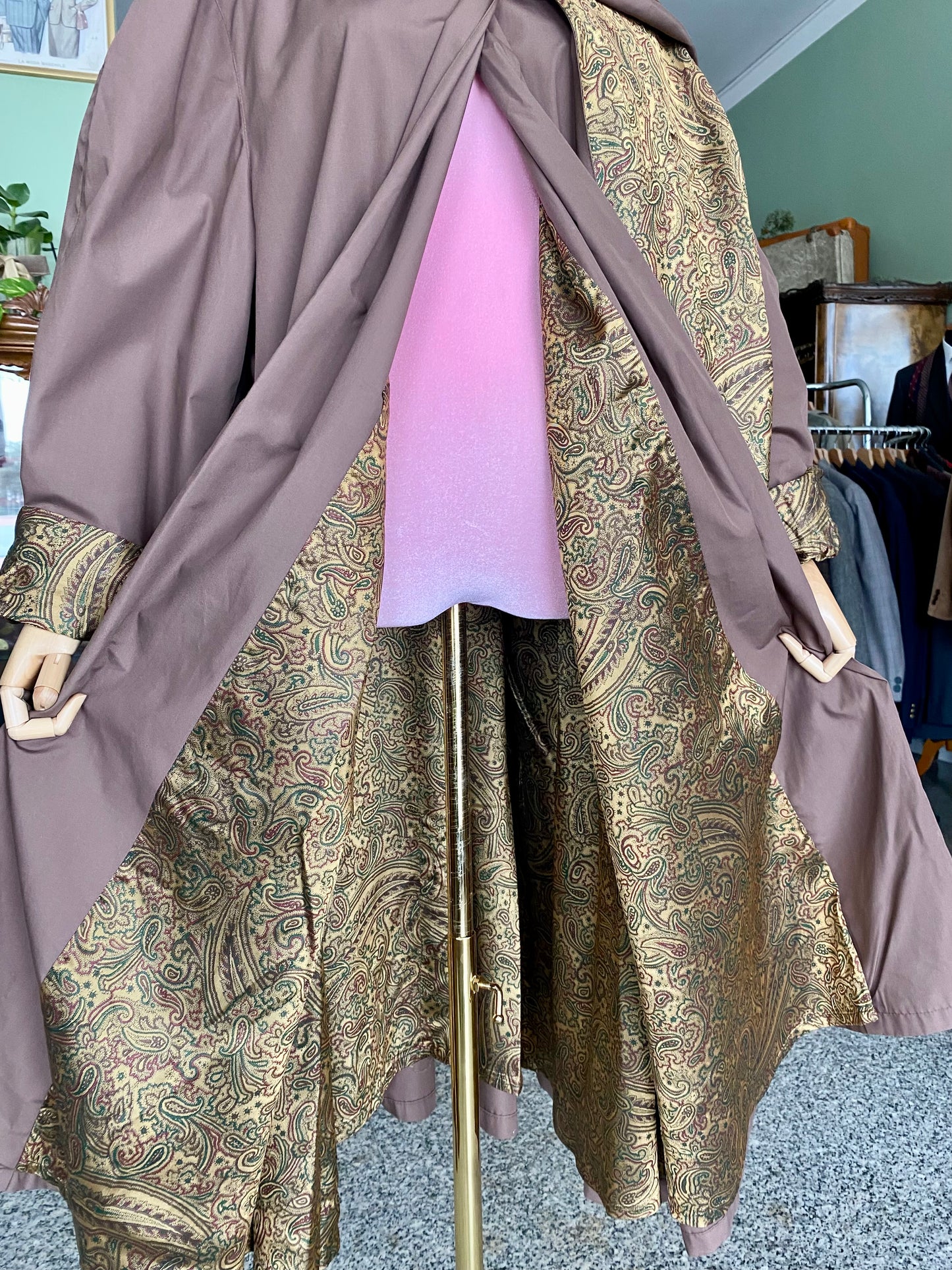 Trench Cioccolato con Sciarpa e fodera oro in Paisley - TG. 48/50/52