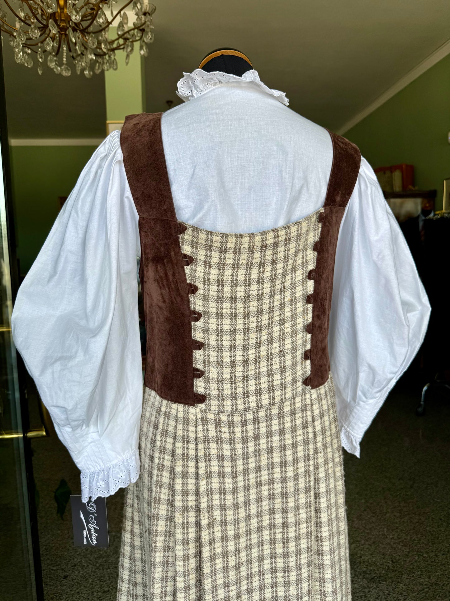 Dirndl in lana e camoscio - TG. 42/44