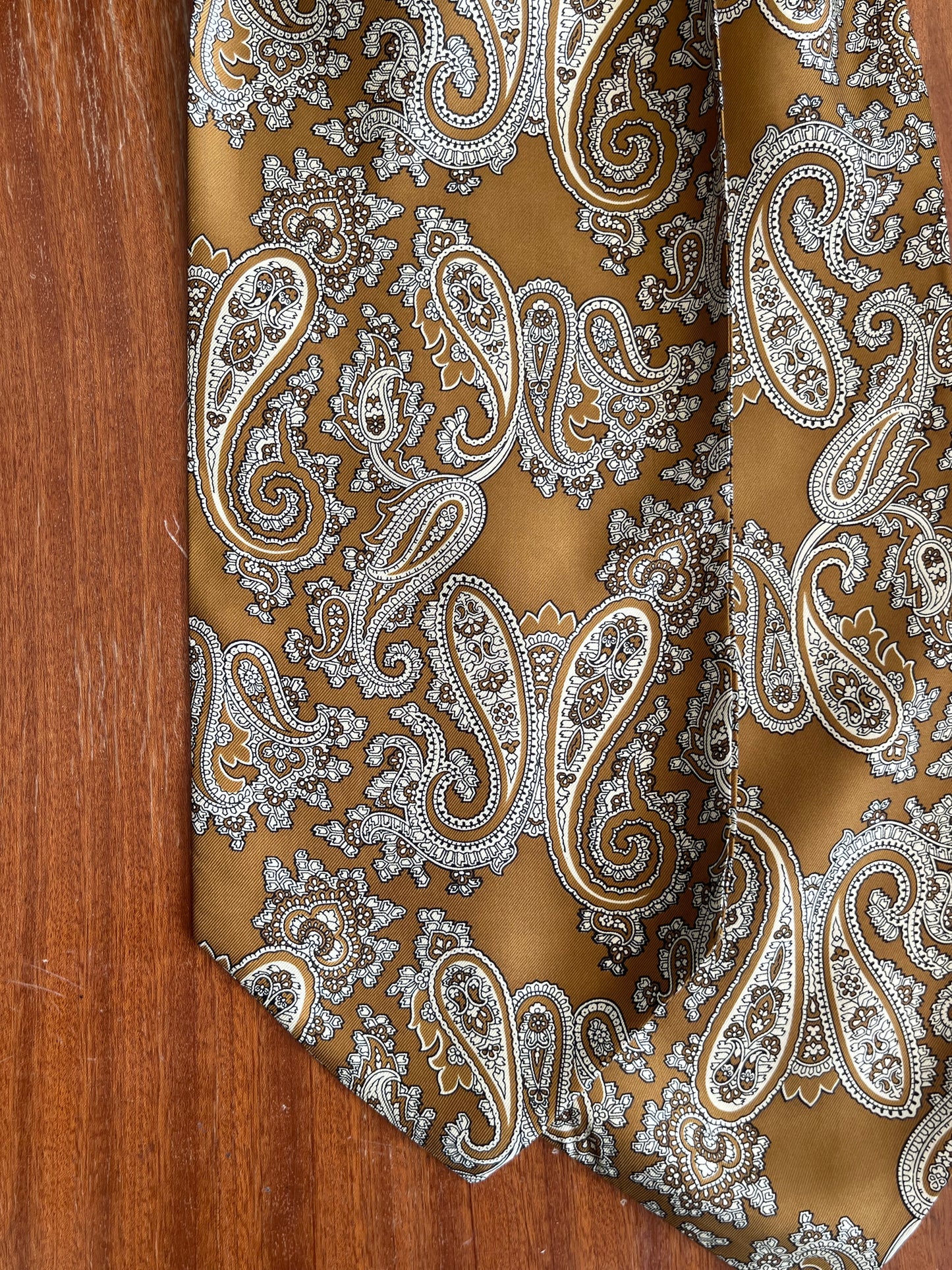 Ascot seta paisley
