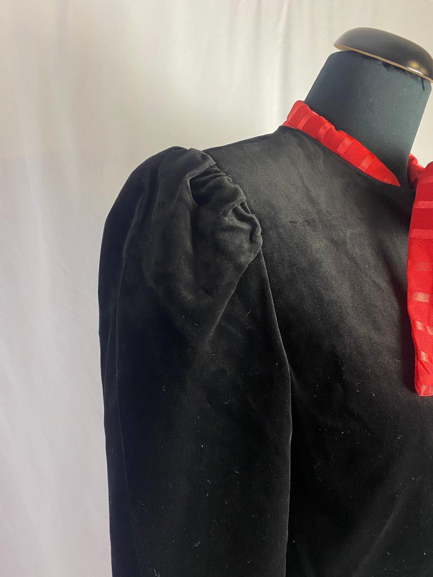 Giacchino tirolese in velluto nero - TG. 38