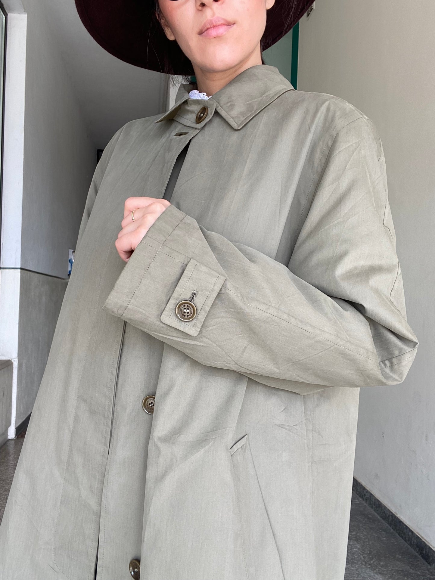 Trench verde militare