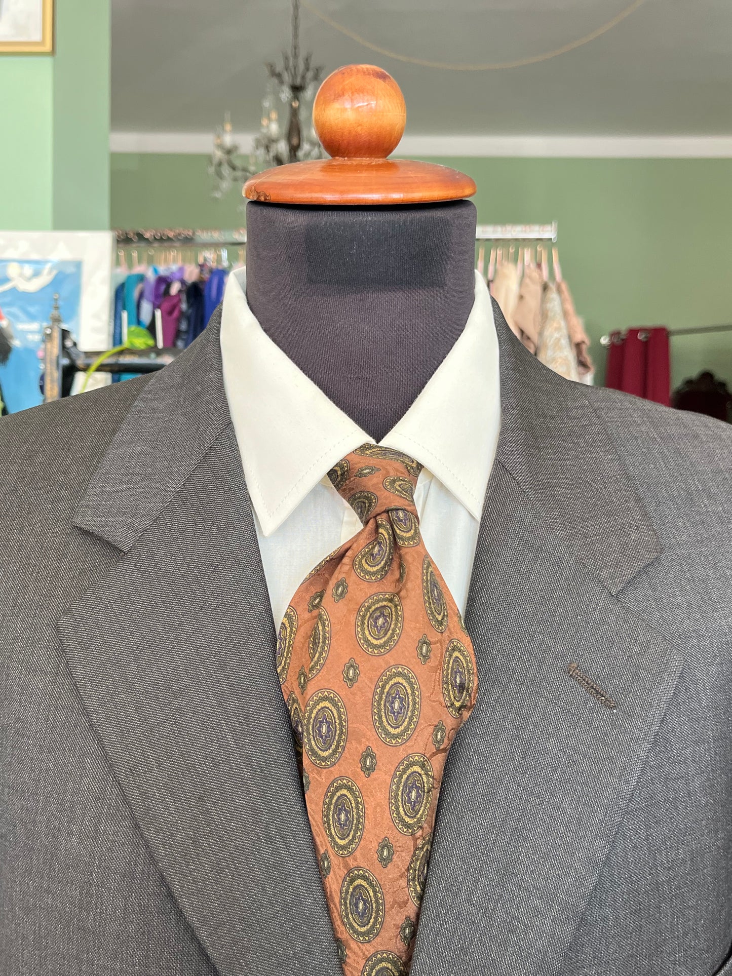 Cravatta anni ‘80 medaglioni