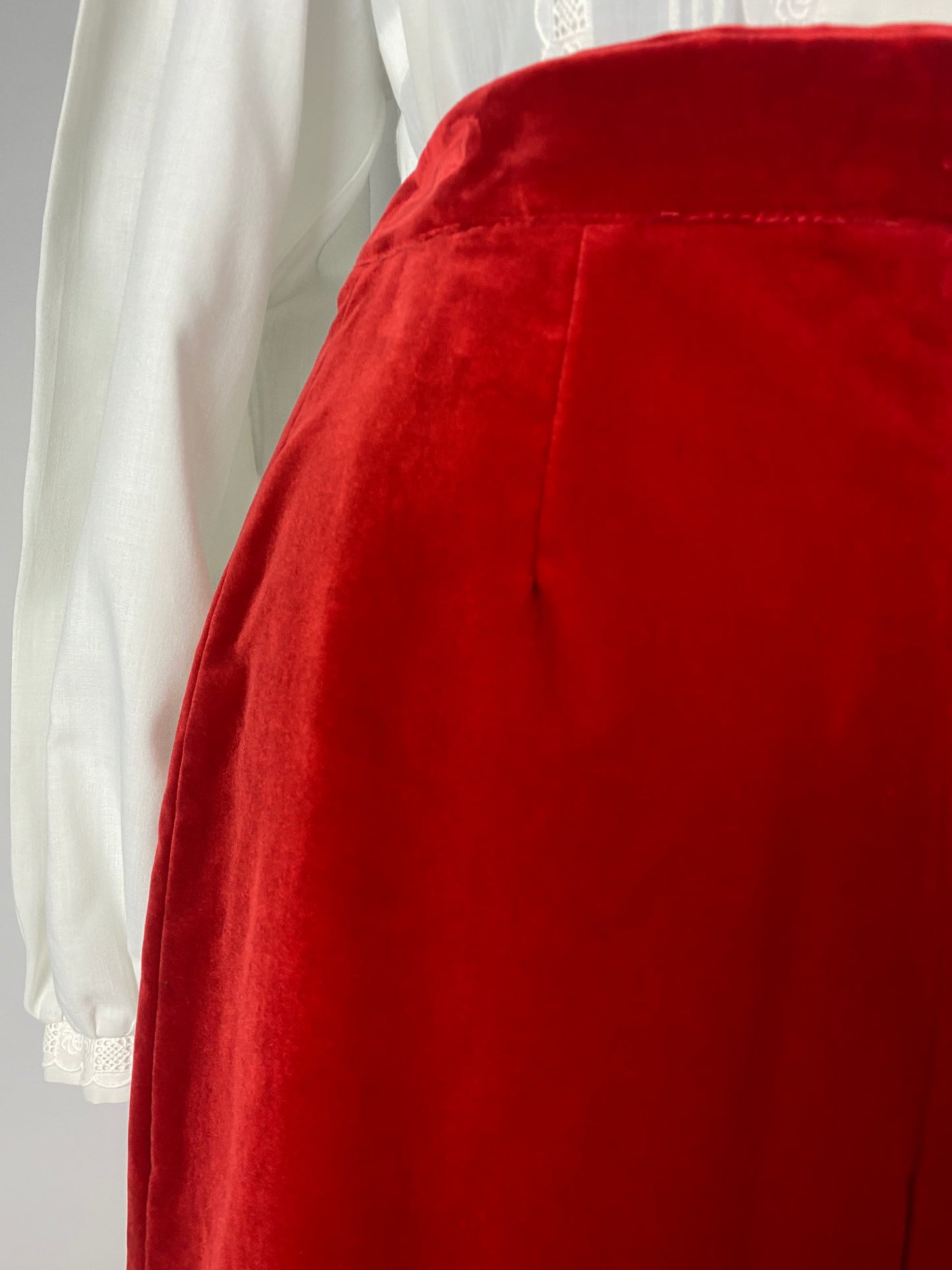 Pantaloni in velluto rosso - TG. 38/40
