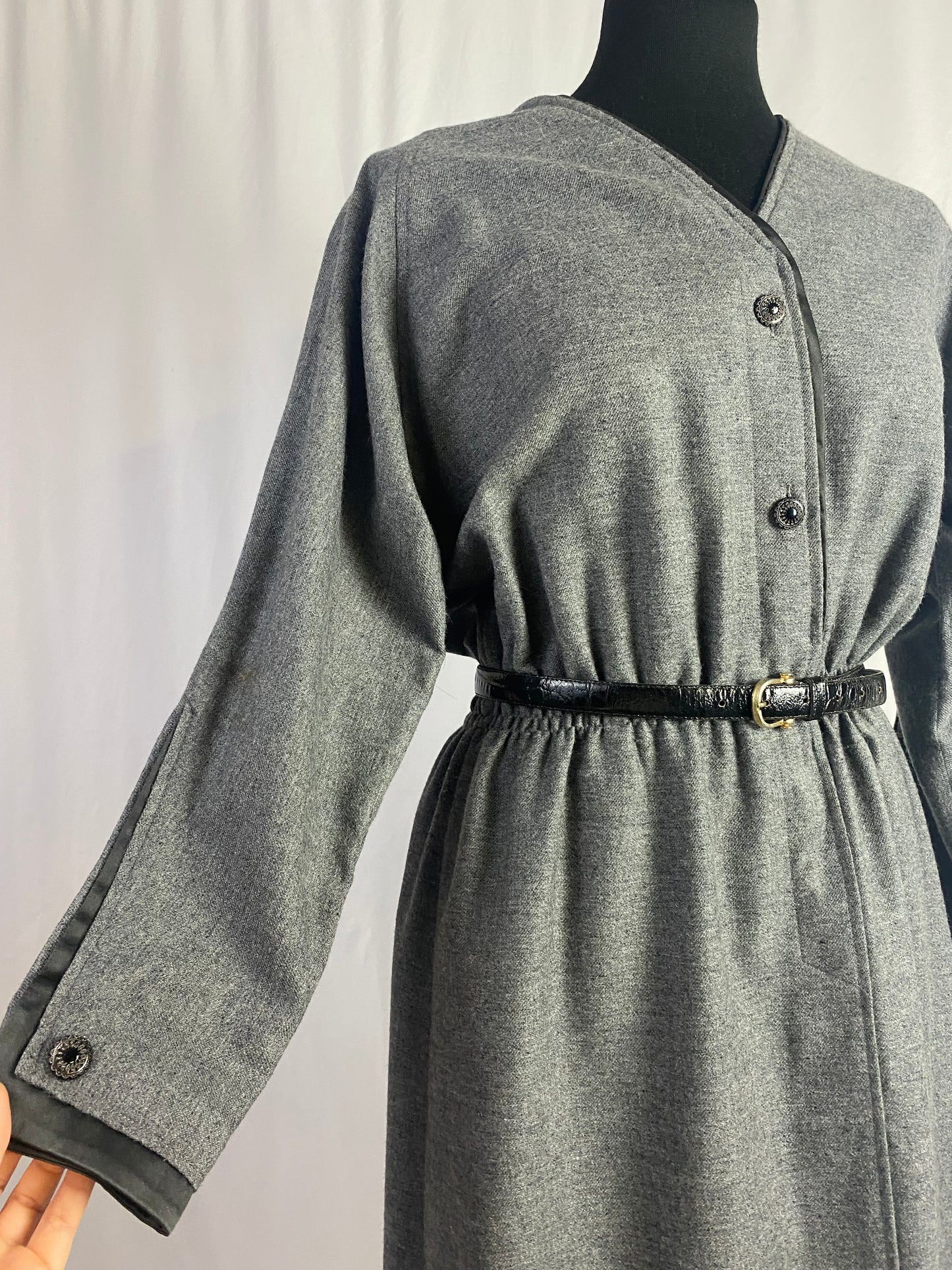 Abito grigio in 100% lana - TG. 44/46