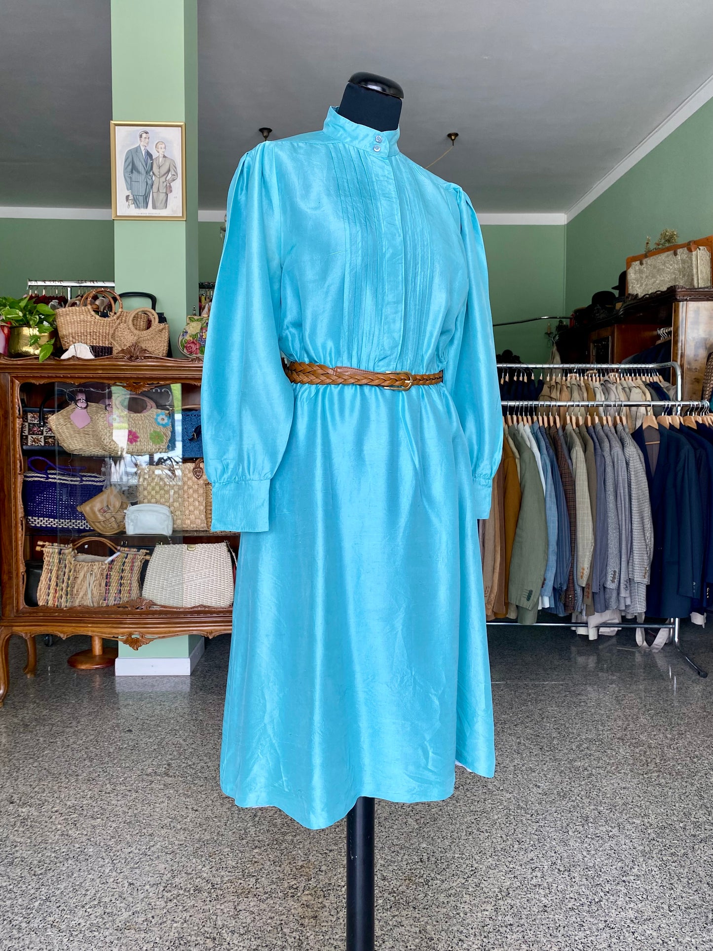 Abito Betty Barclay anni ’70 in pura seta azzurra con collo alla coreana - TG. 40/42