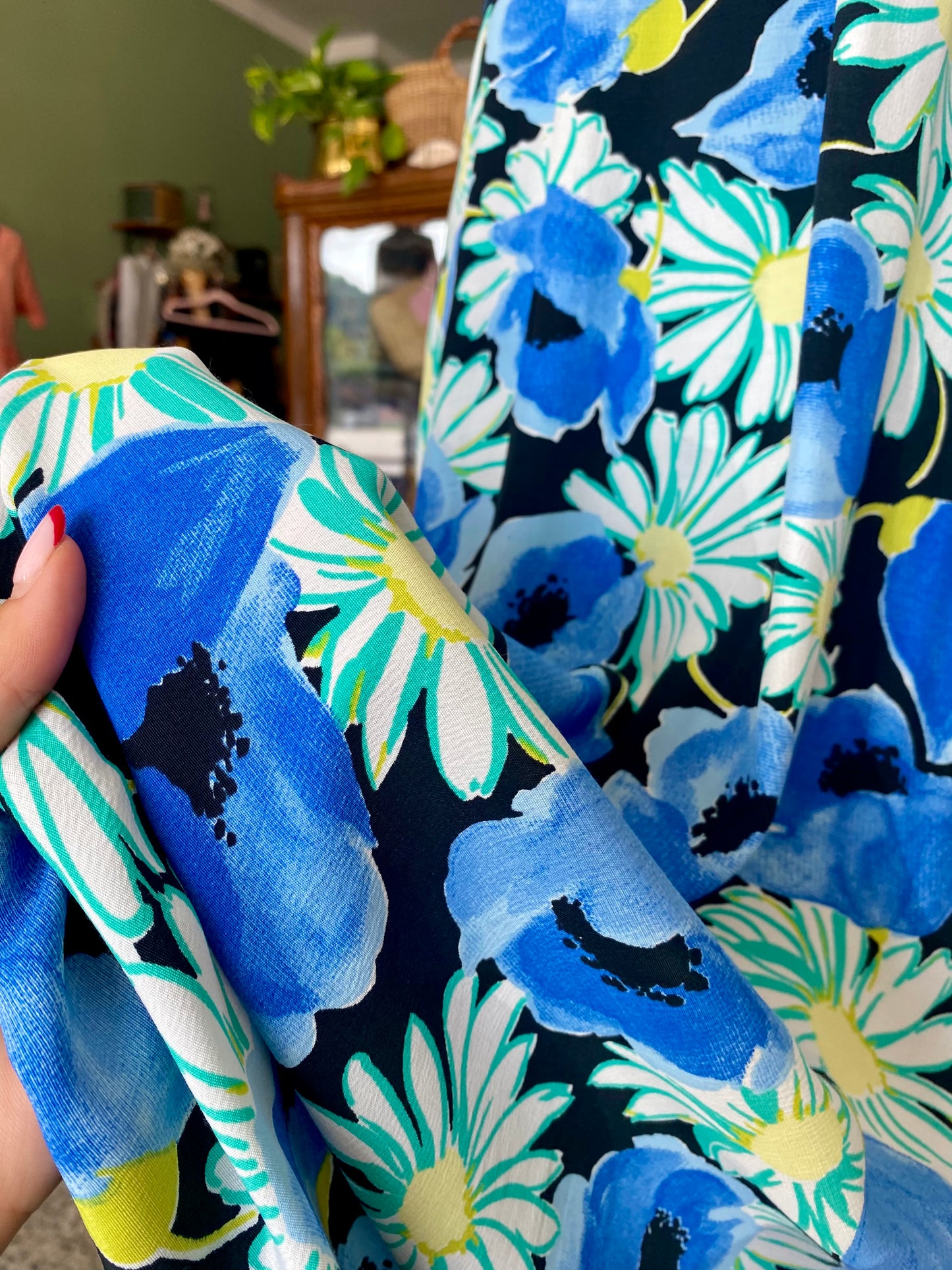 Abito con margherite in seta - TG. 48/50