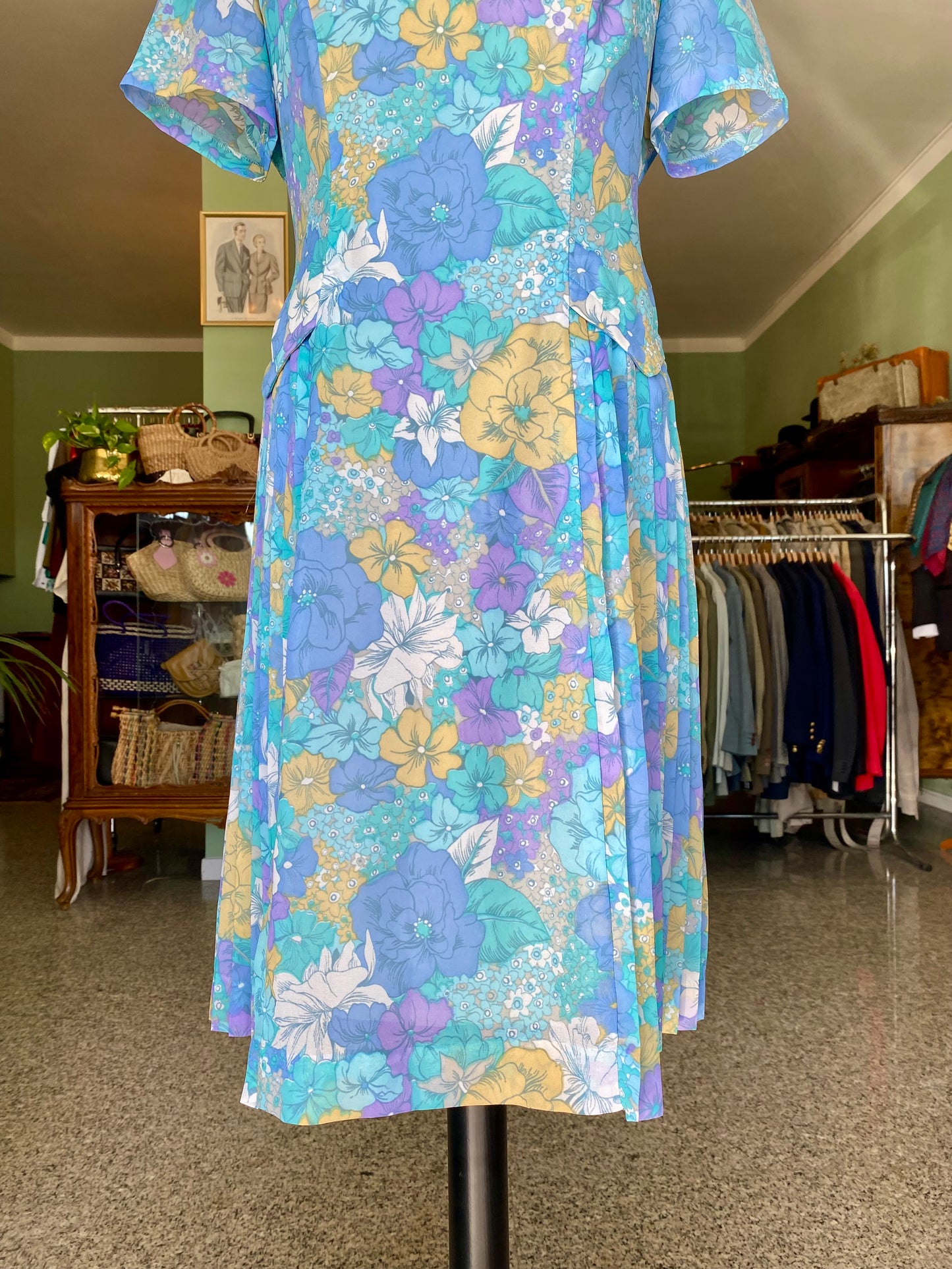 Abito vintage anni ’60 in Trevira Georgette a fiori – pieghe laterali - TG. 42 circa
