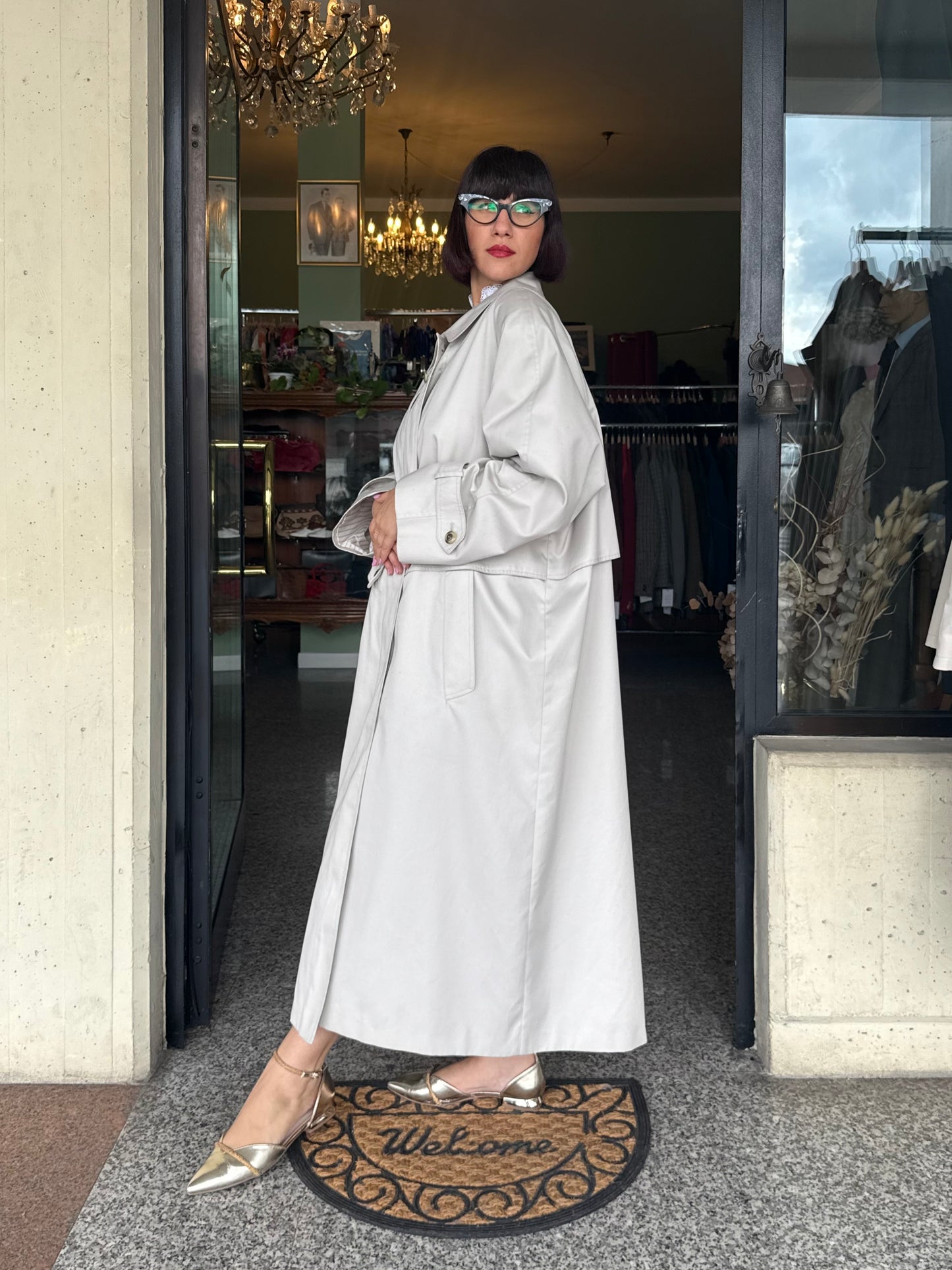 Trench beige chiaro con mantella - TG. 50-56