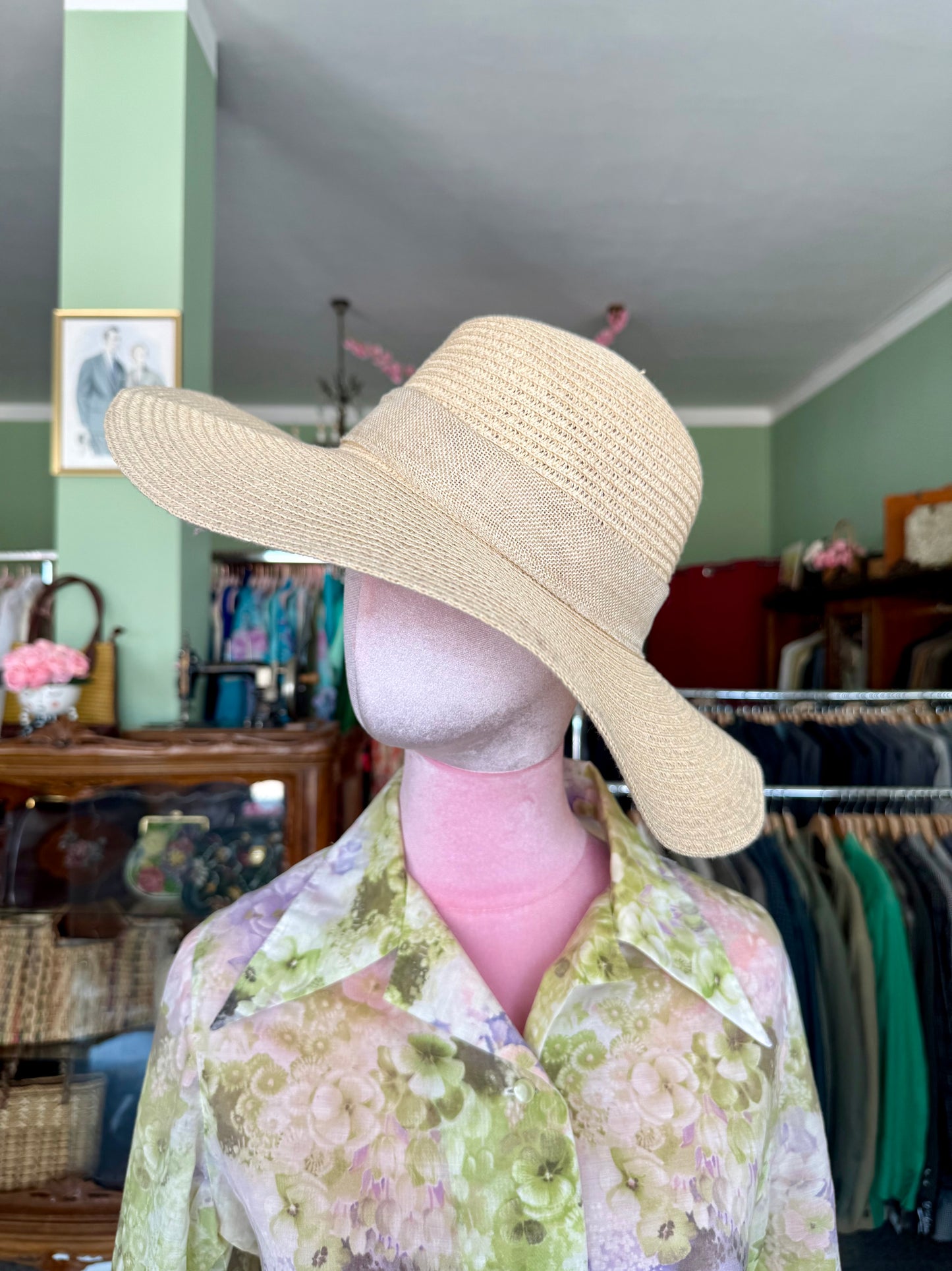 Cappello a tesa larga