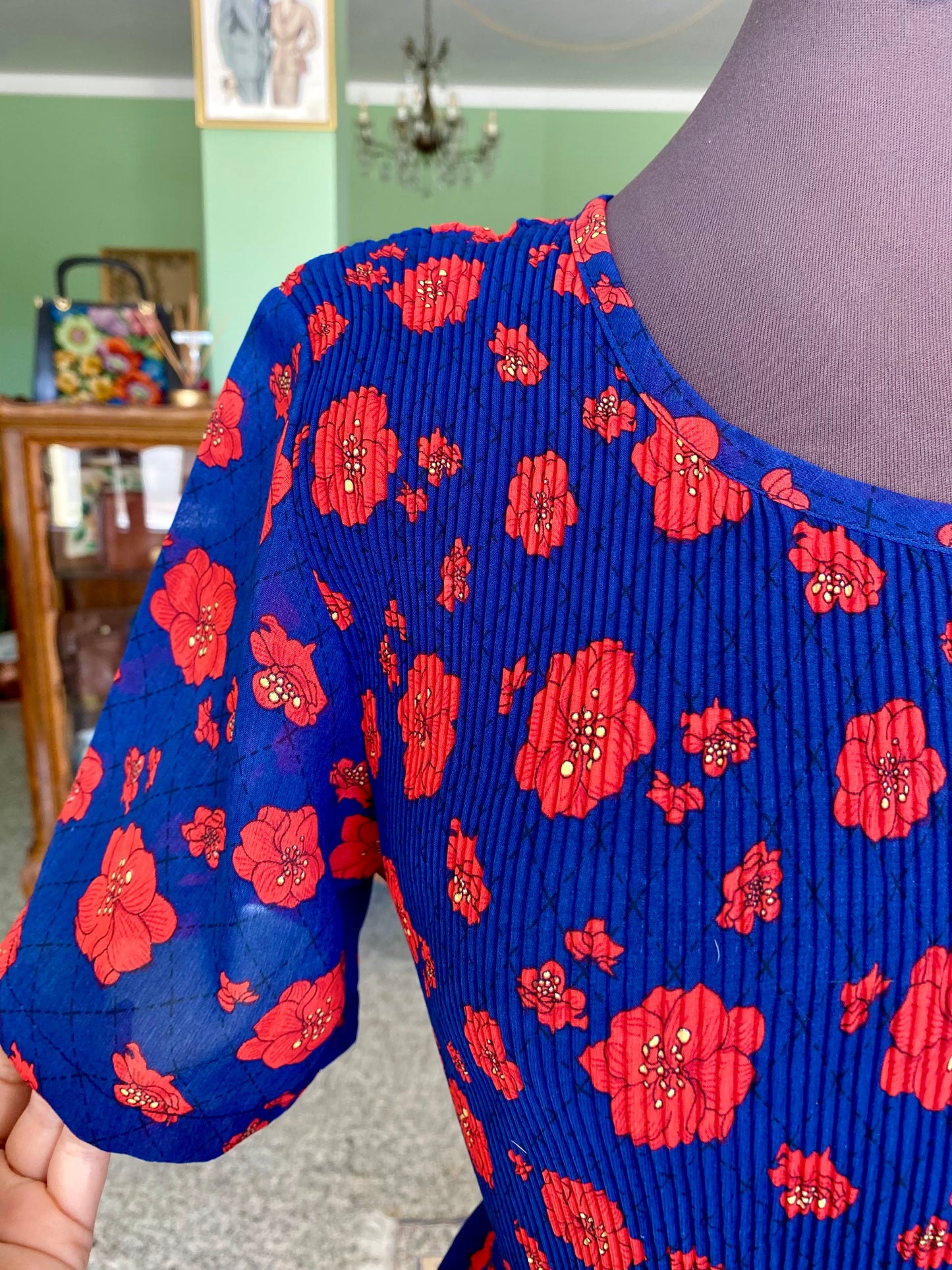 Abito anni ‘70 con fiori rossi - TG. 38/40