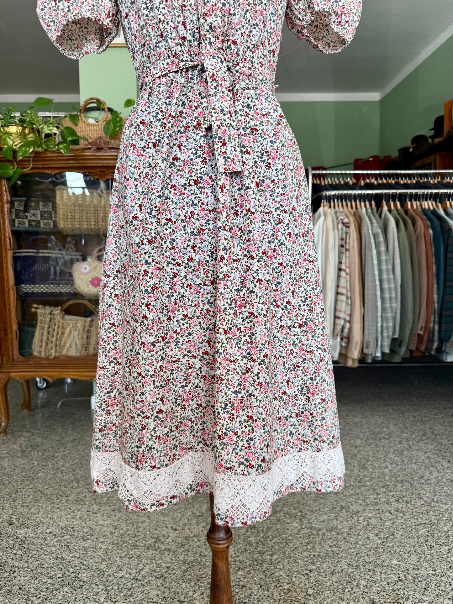 Abito romantico con fiorellini - TG. 38