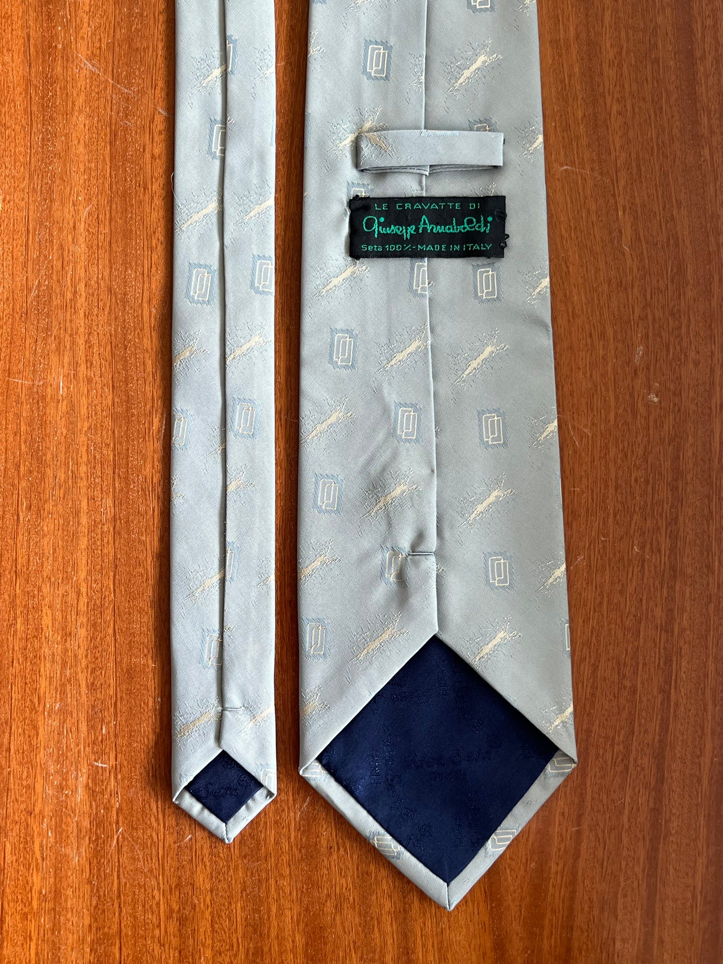 Cravatta anni ‘80 microfantasia