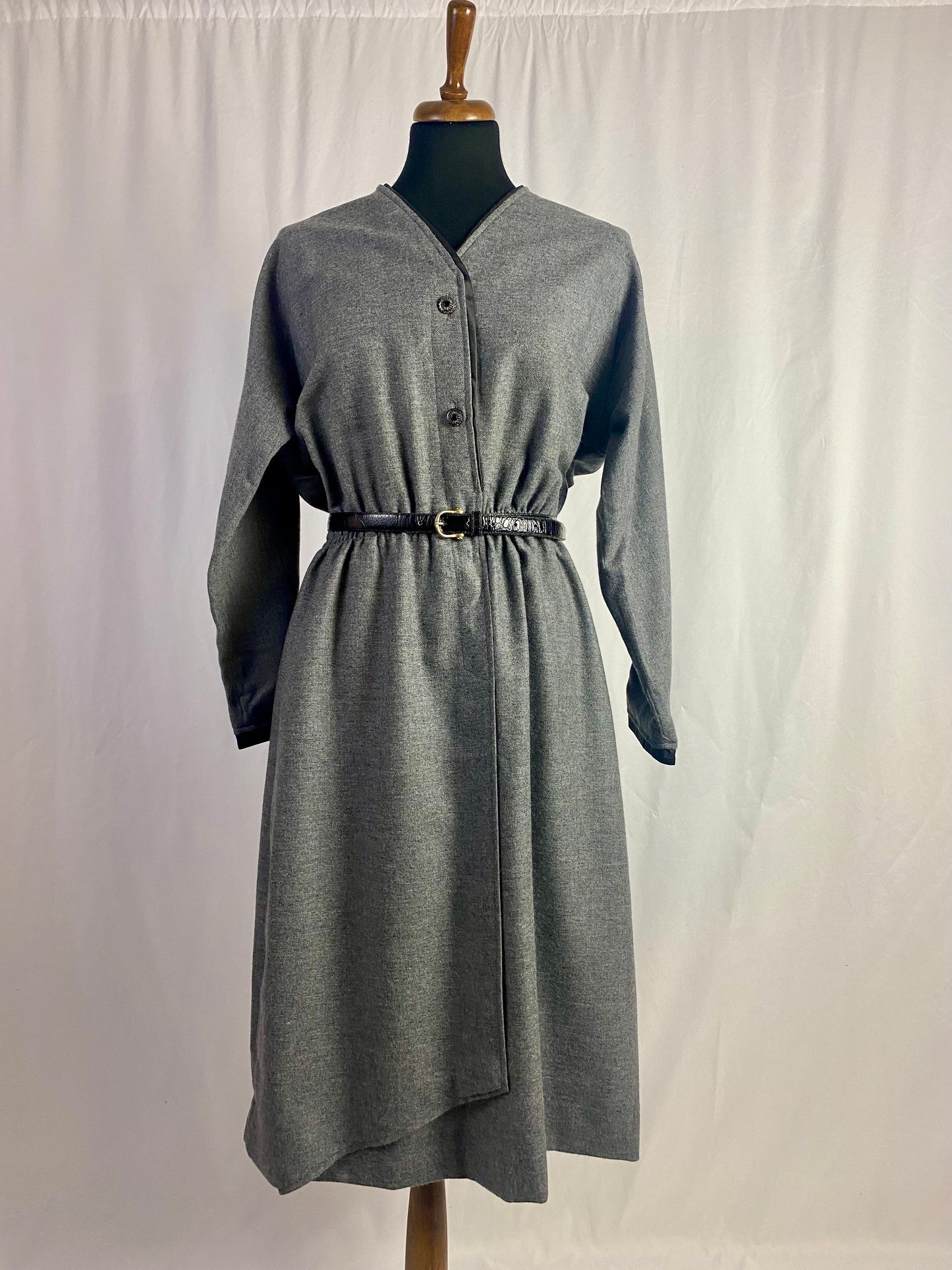 Abito grigio in 100% lana - TG. 44/46