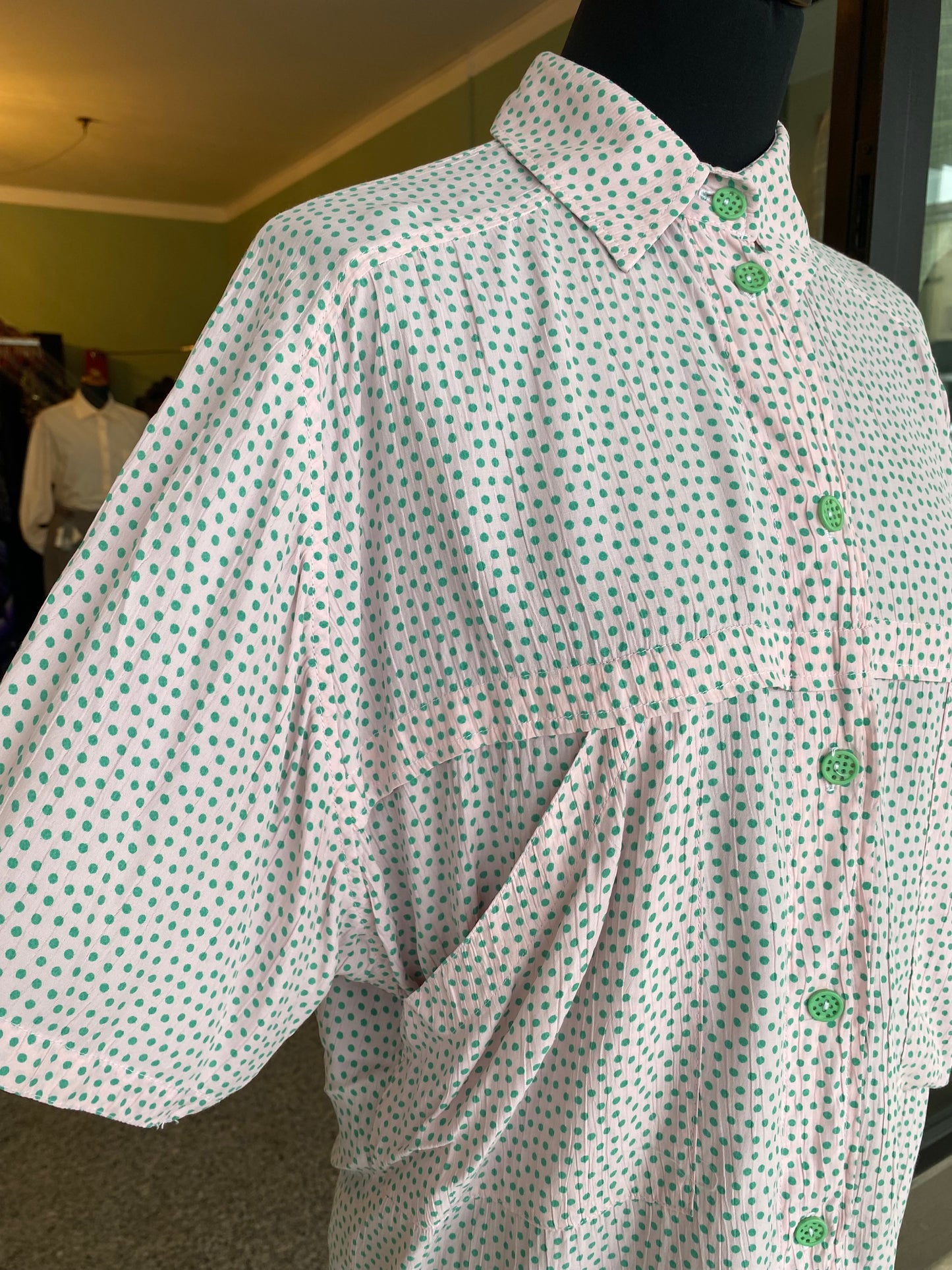 Camicia con piccoli pois verdi - TG. 44/46/48