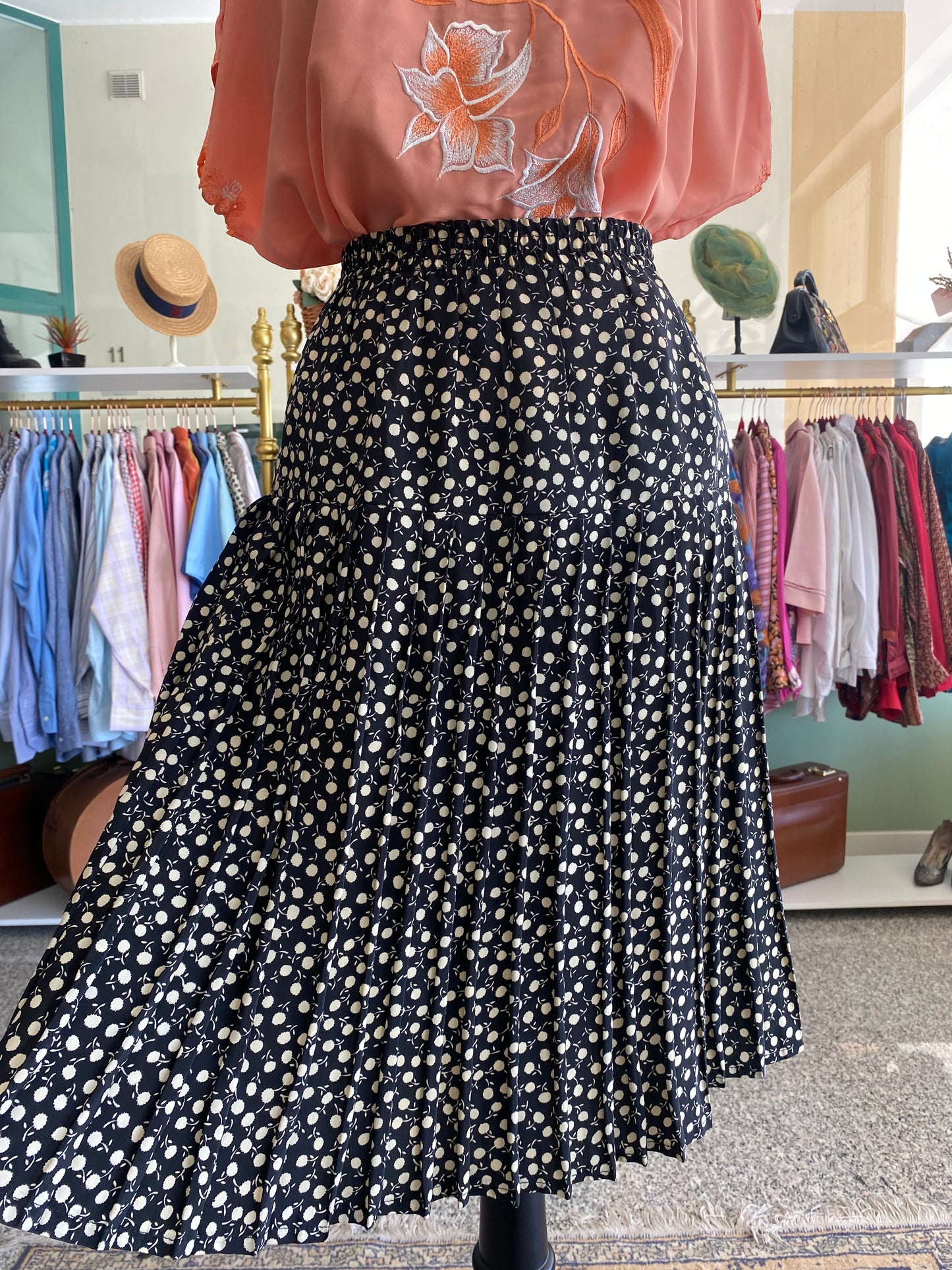 Gonna con fiorellini bianchi - TG. 40/42