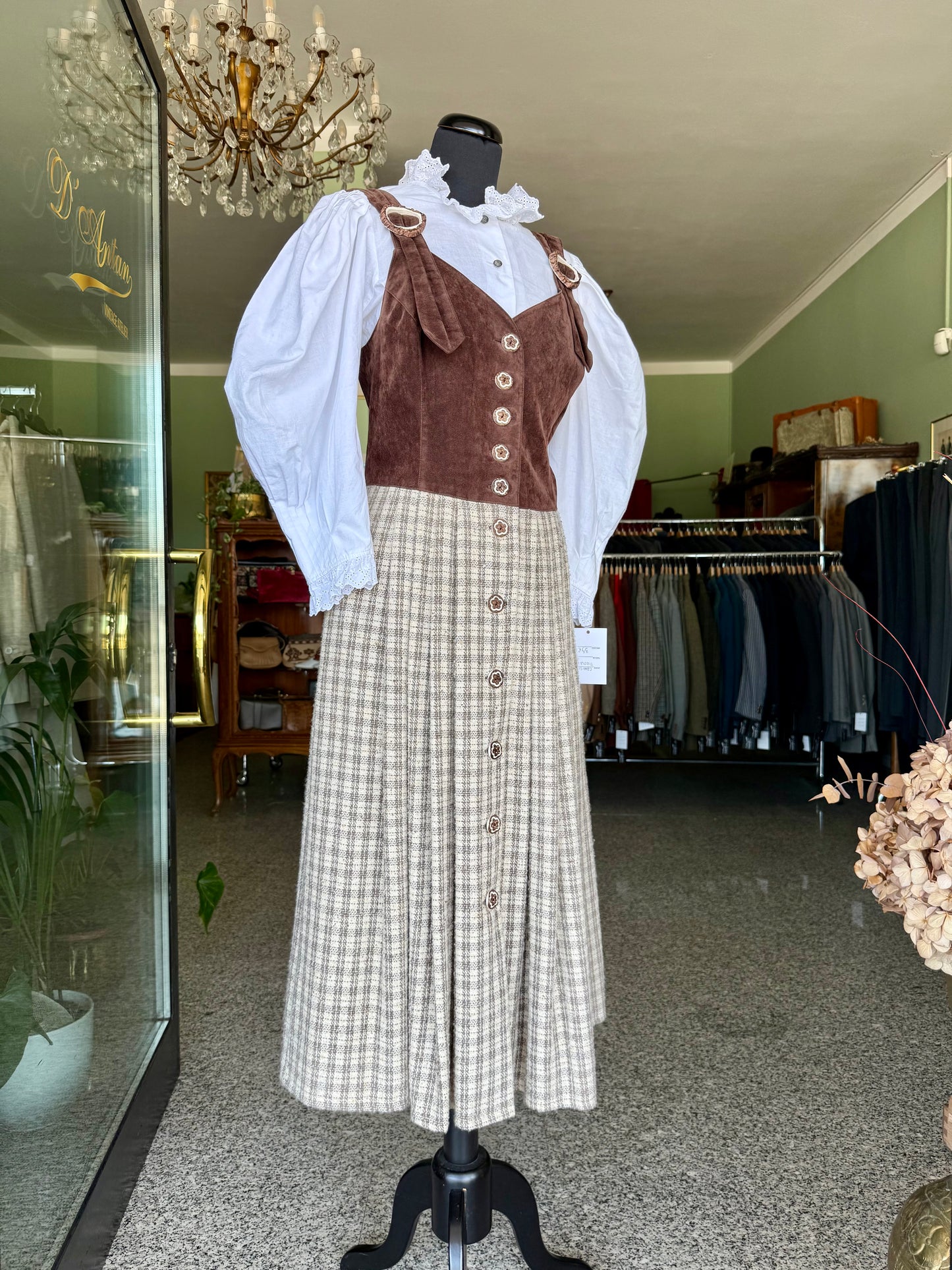 Dirndl in lana e camoscio - TG. 42/44