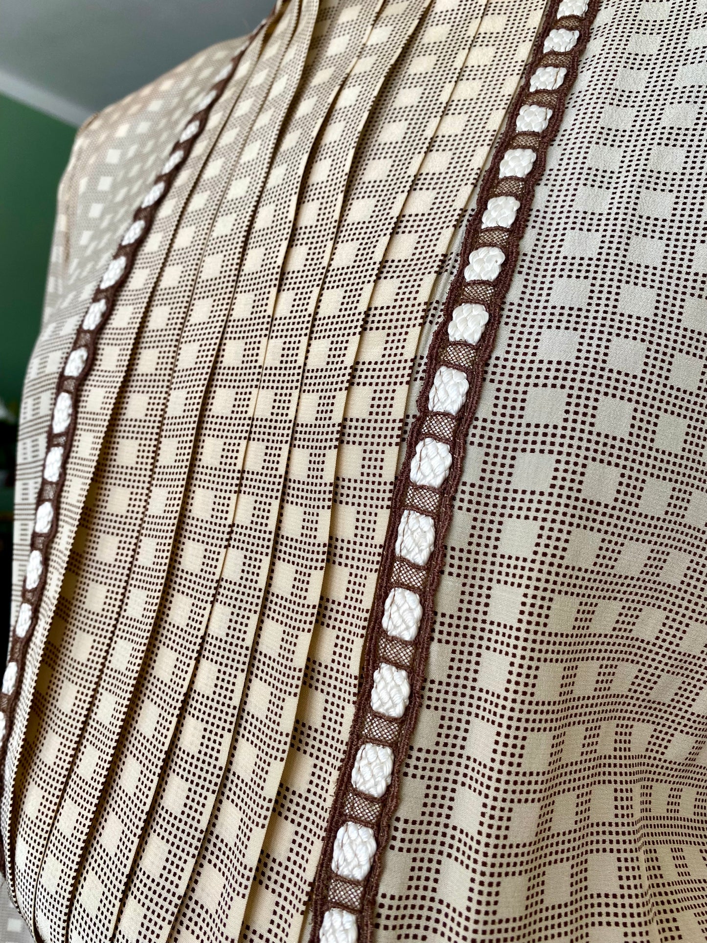 Abito anni ‘70 classico in seta - TG. 40/42/44