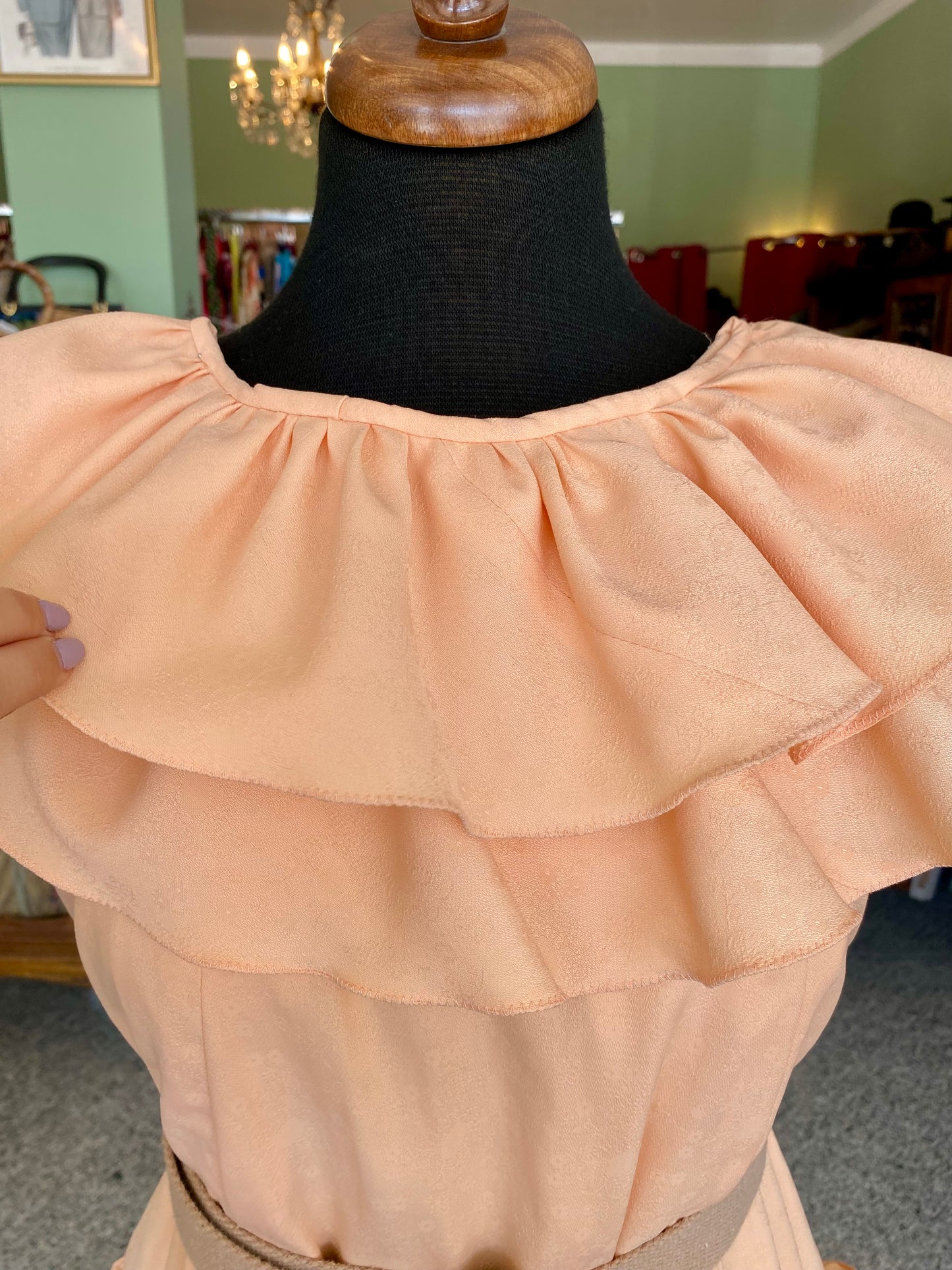 Abito anni ‘60 sartoriale color pesca con balze - TG. 38