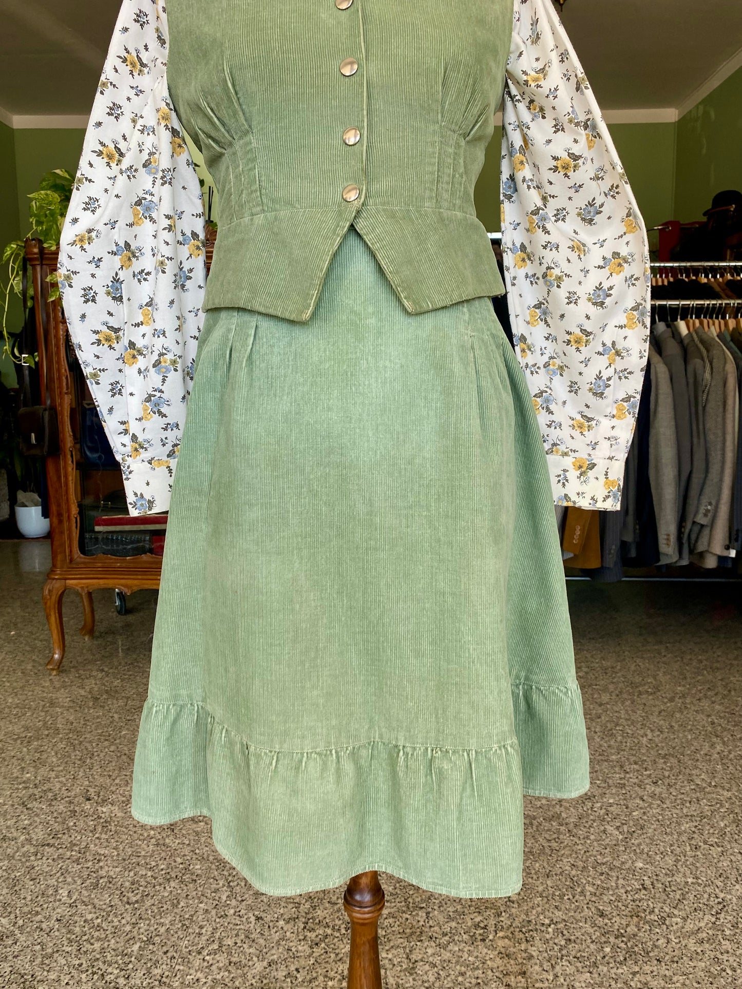 Completo gilet + gonna verde salvia - TG. 38